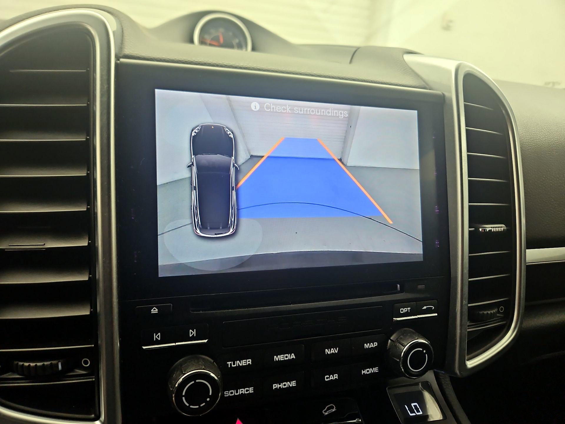 Thumbnail: 2018 Porsche Cayenne - 14