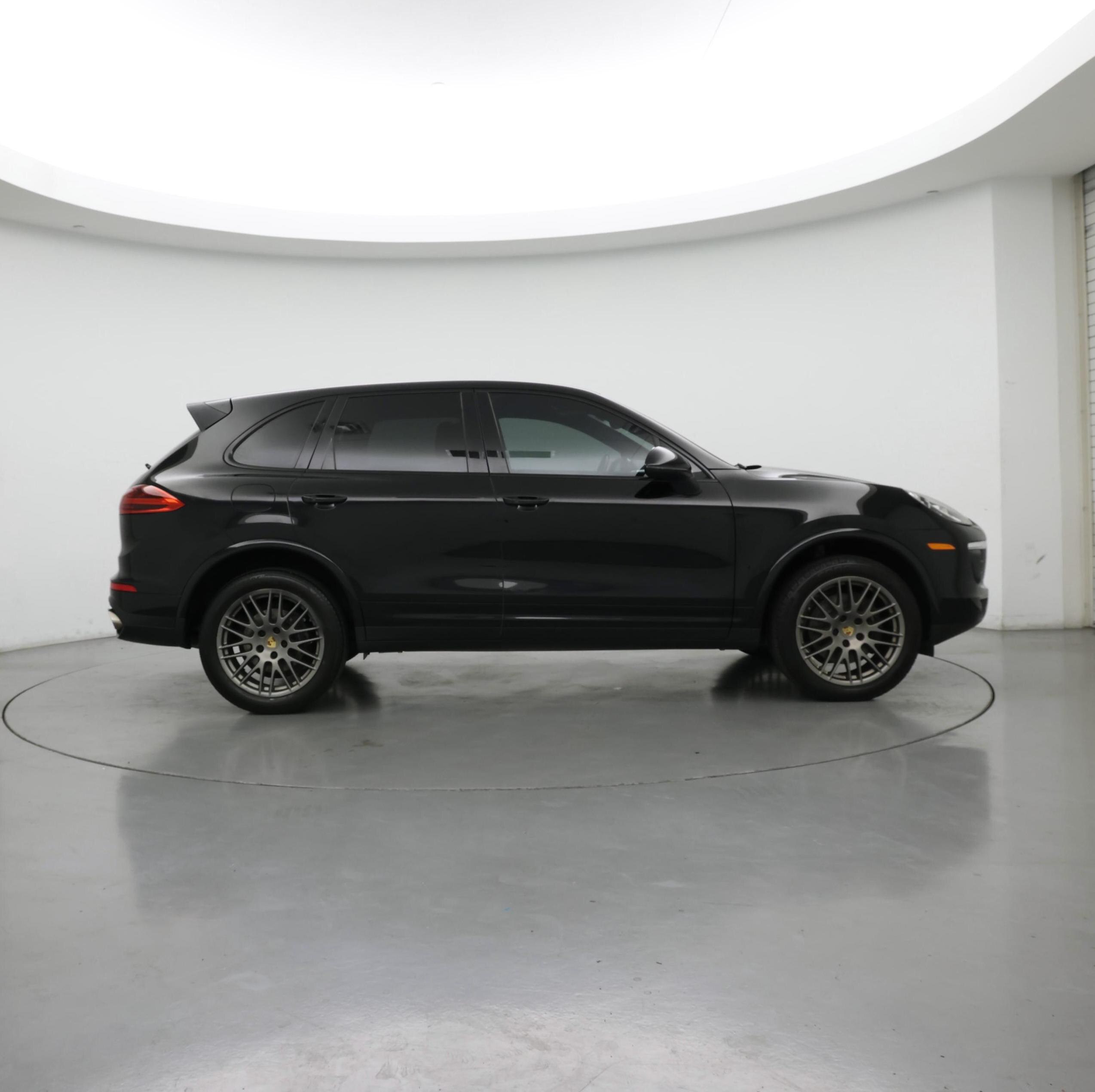 Thumbnail: 2018 Porsche Cayenne - 7