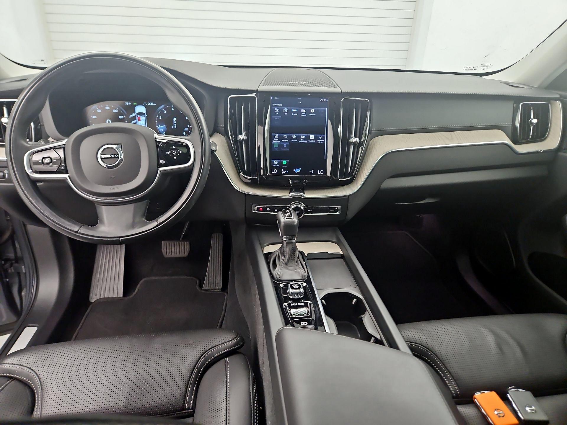 Thumbnail: 2021 Volvo XC60 - 9