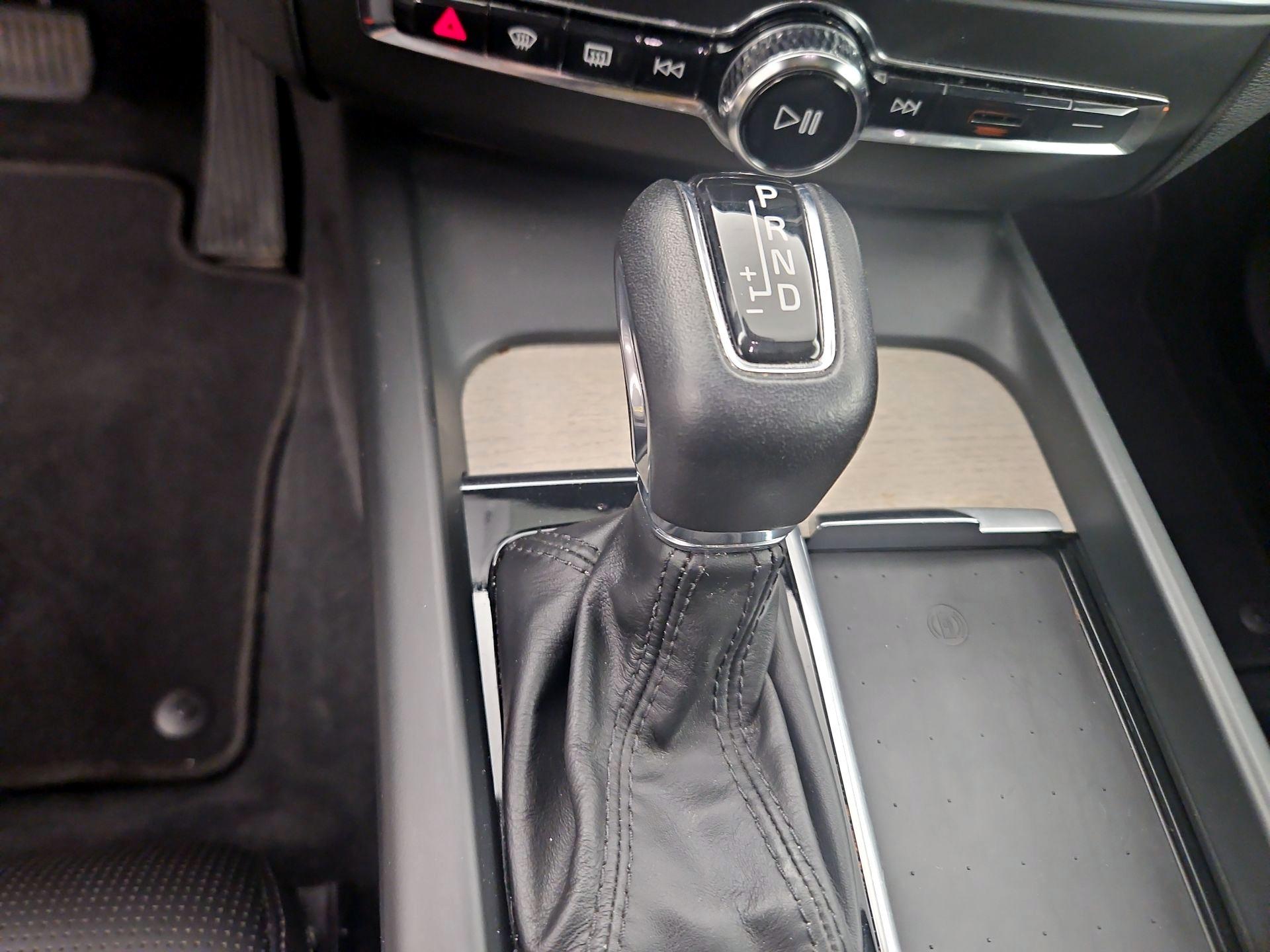 Thumbnail: 2021 Volvo XC60 - 17