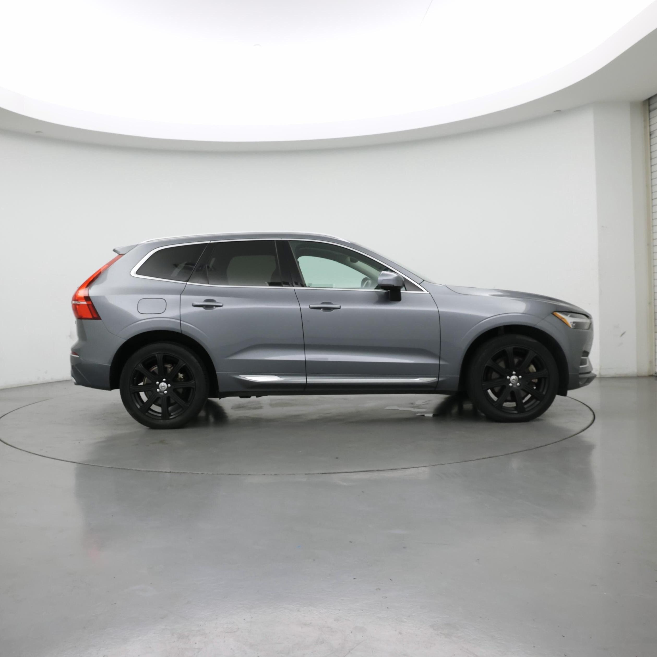 Thumbnail: 2021 Volvo XC60 - 7