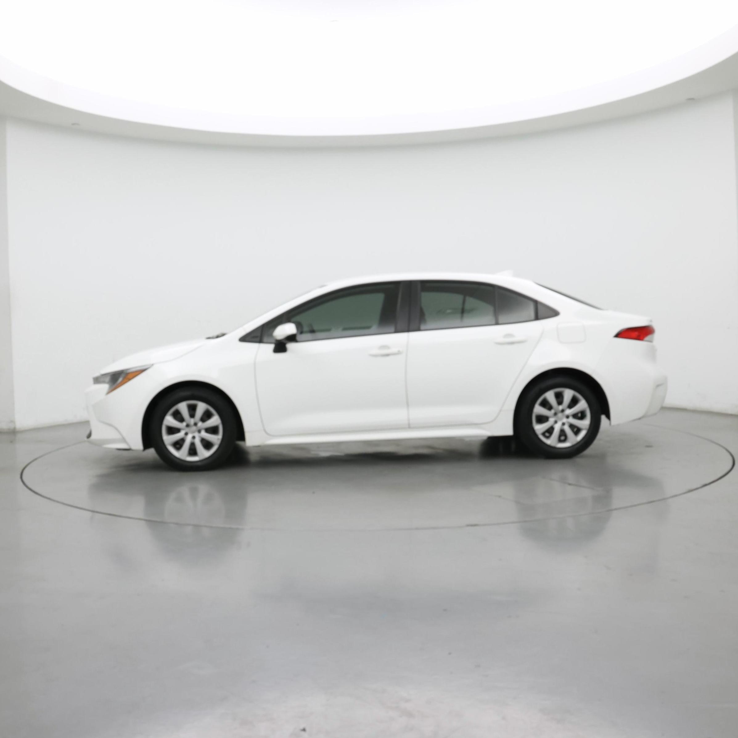 Thumbnail: 2022 Toyota Corolla - 3