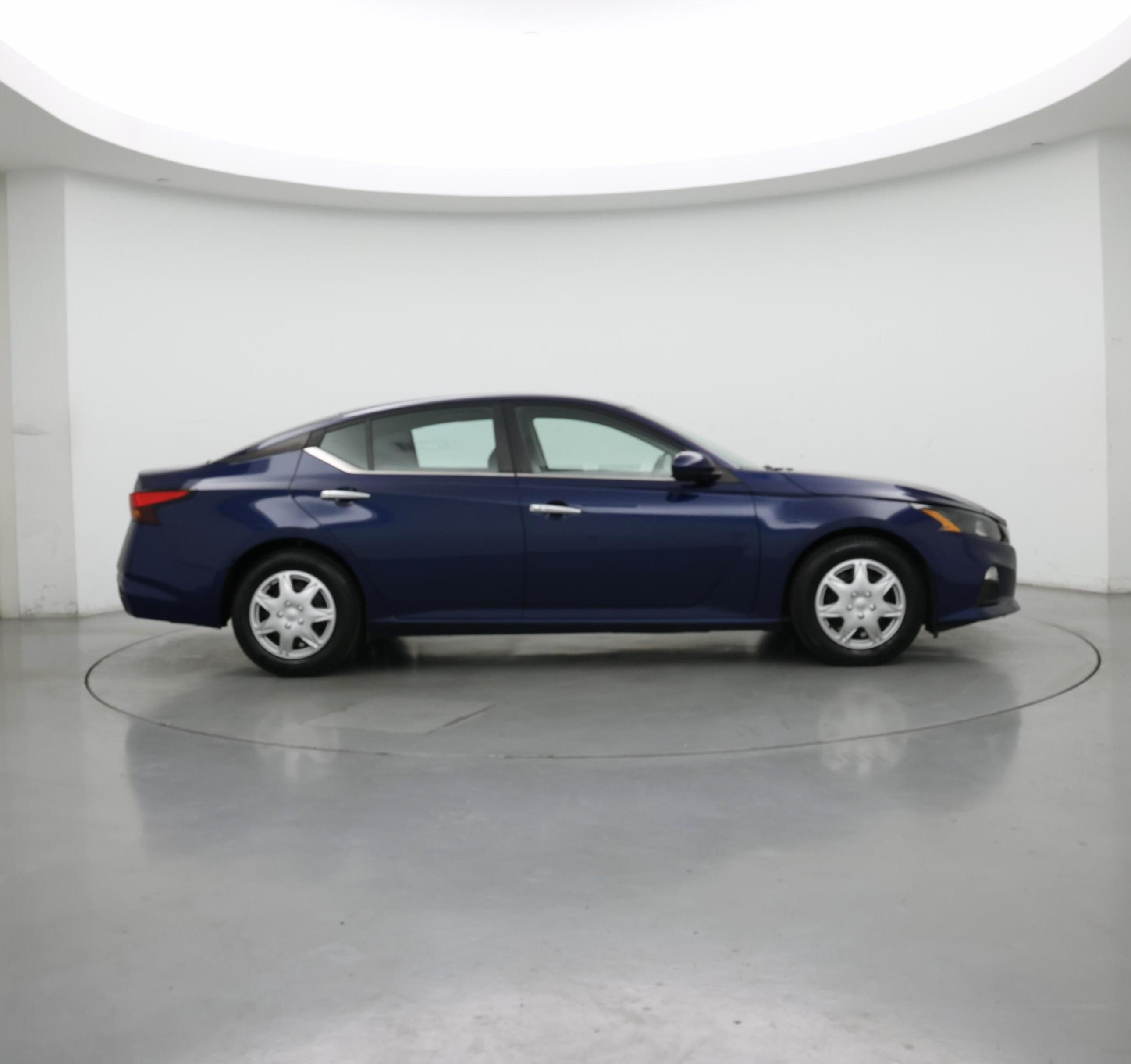 Thumbnail: 2022 Nissan Altima - 7