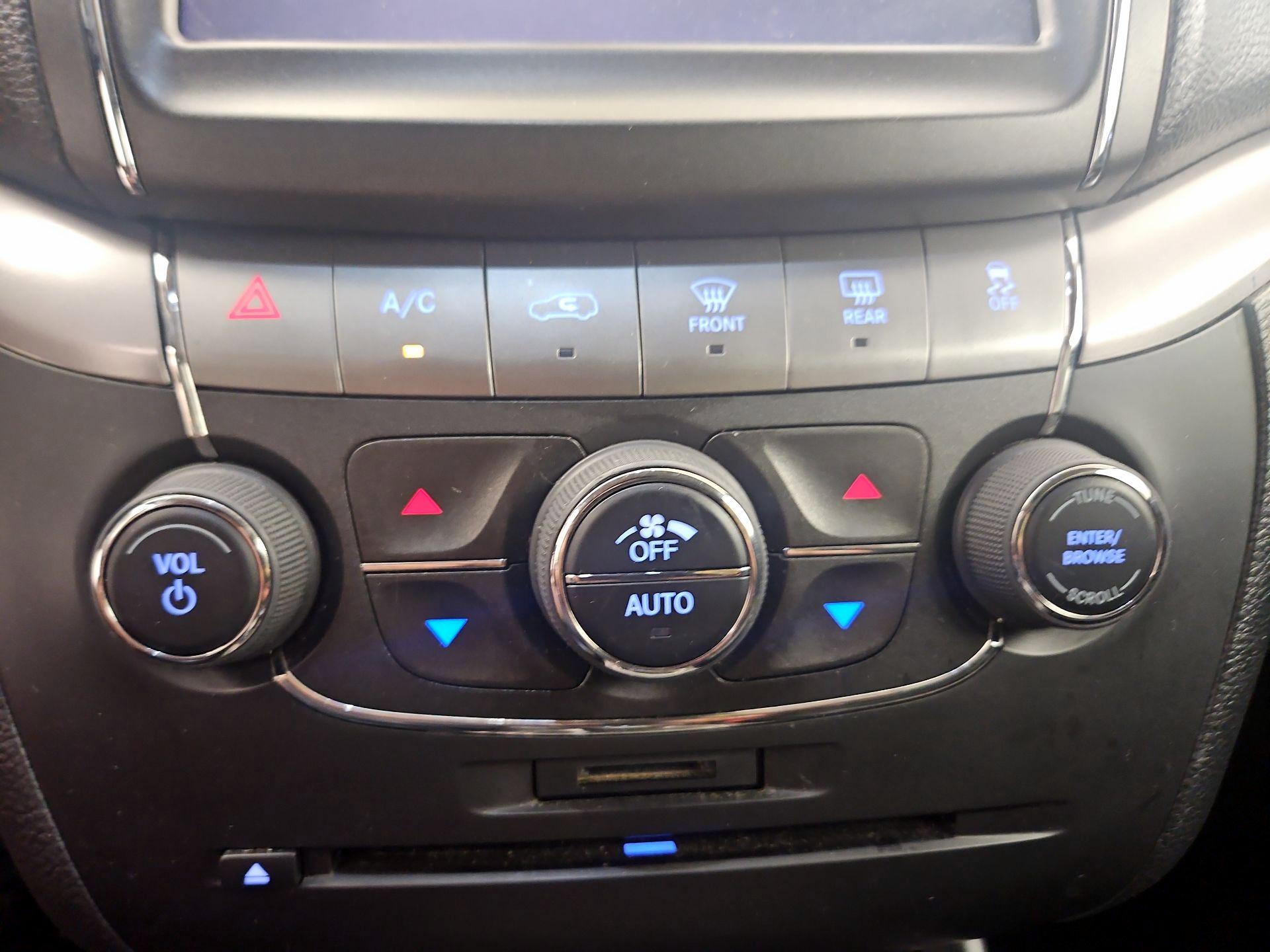 Thumbnail: 2019 Dodge Journey - 16