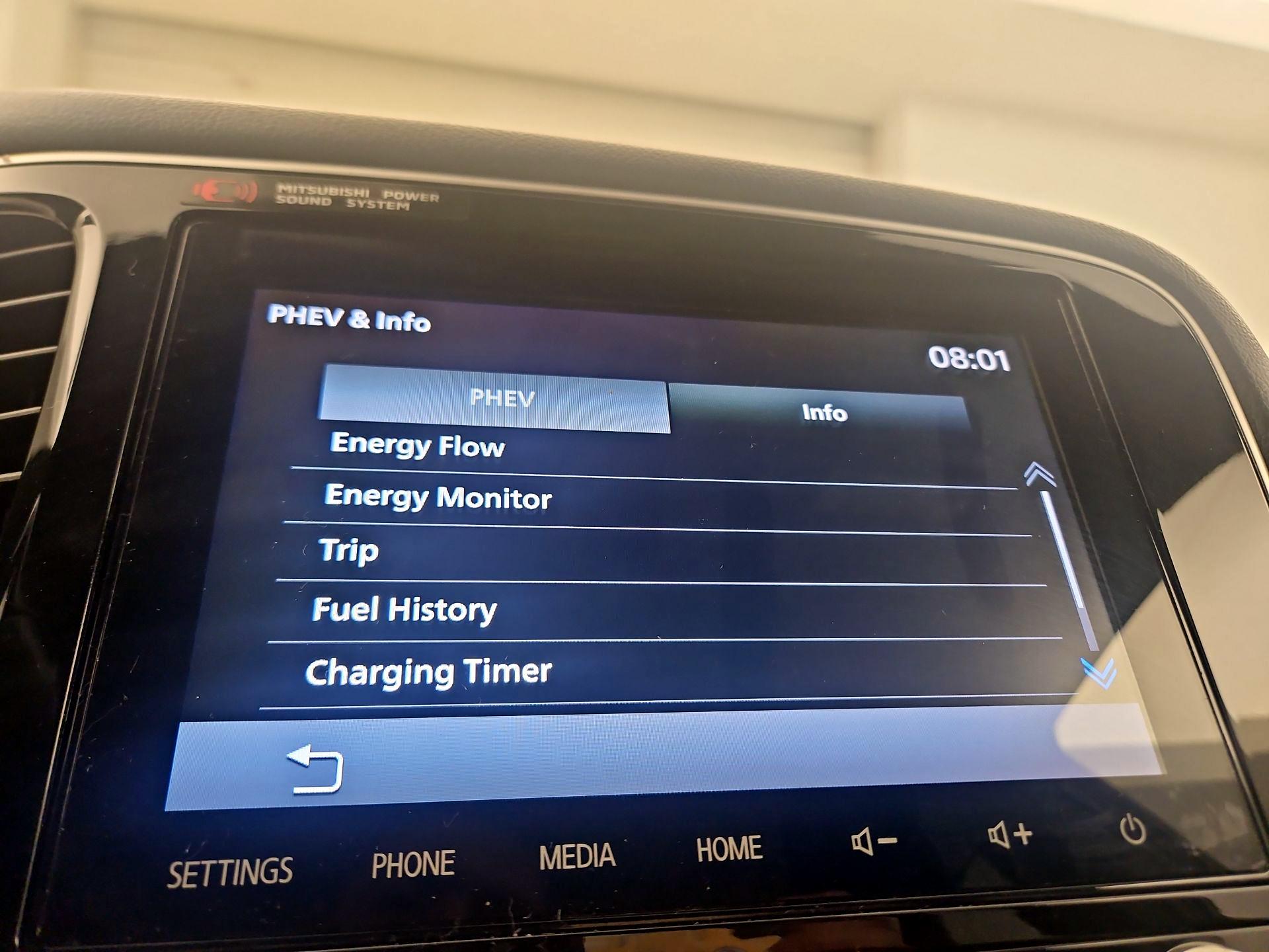 Thumbnail: 2020 Mitsubishi Outlander - 13