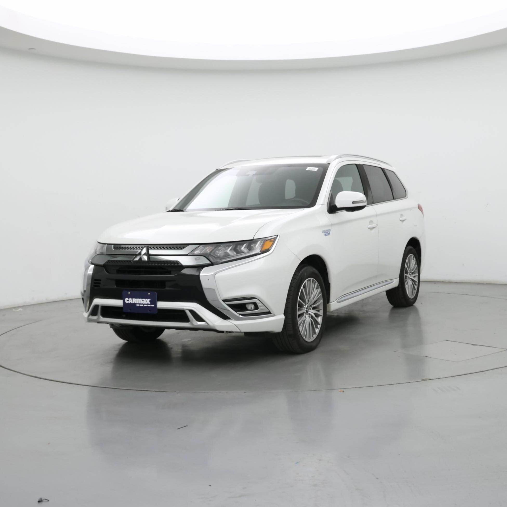 Thumbnail: 2020 Mitsubishi Outlander - 4