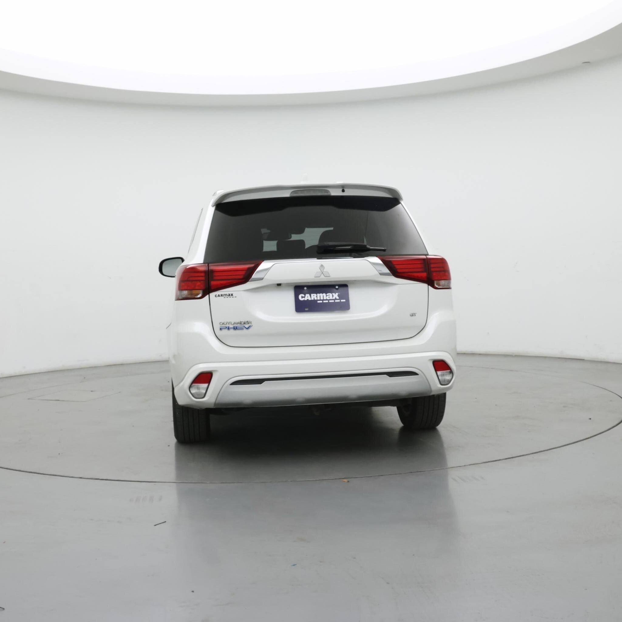 Thumbnail: 2020 Mitsubishi Outlander - 6