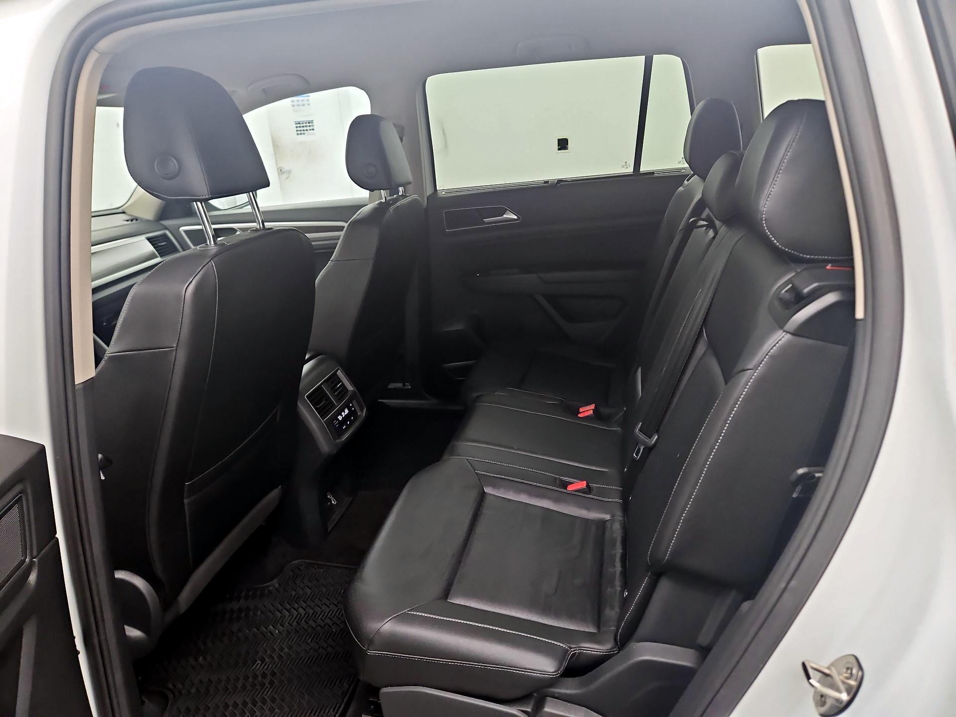 Thumbnail: 2018 Volkswagen Atlas - 16
