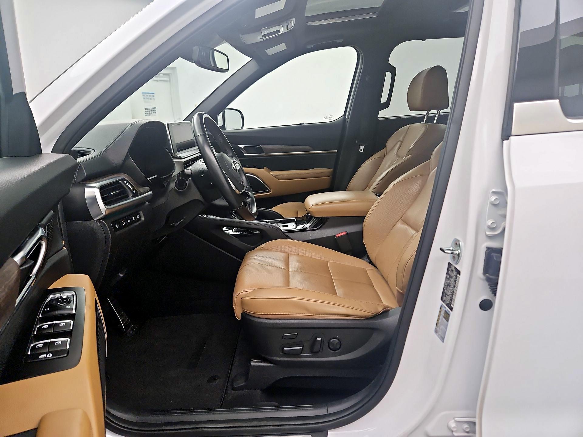 Thumbnail: 2021 Kia Telluride - 11