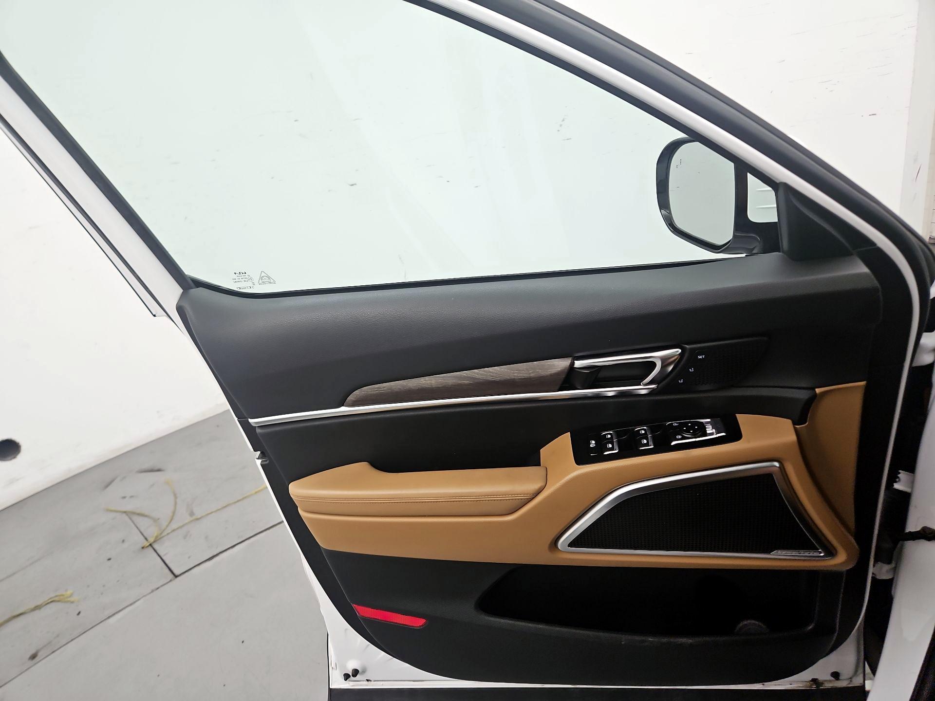 Thumbnail: 2021 Kia Telluride - 12