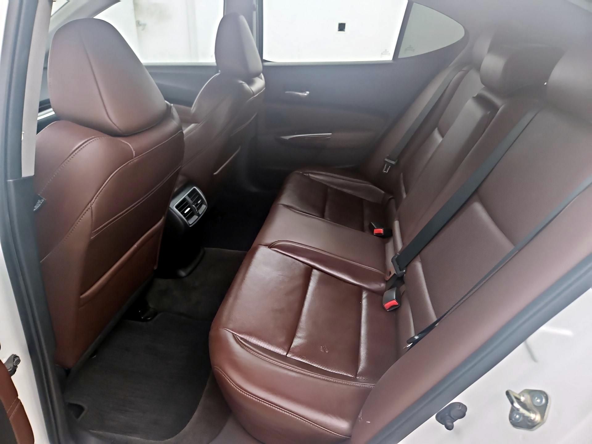 Thumbnail: 2015 Acura TLX - 17