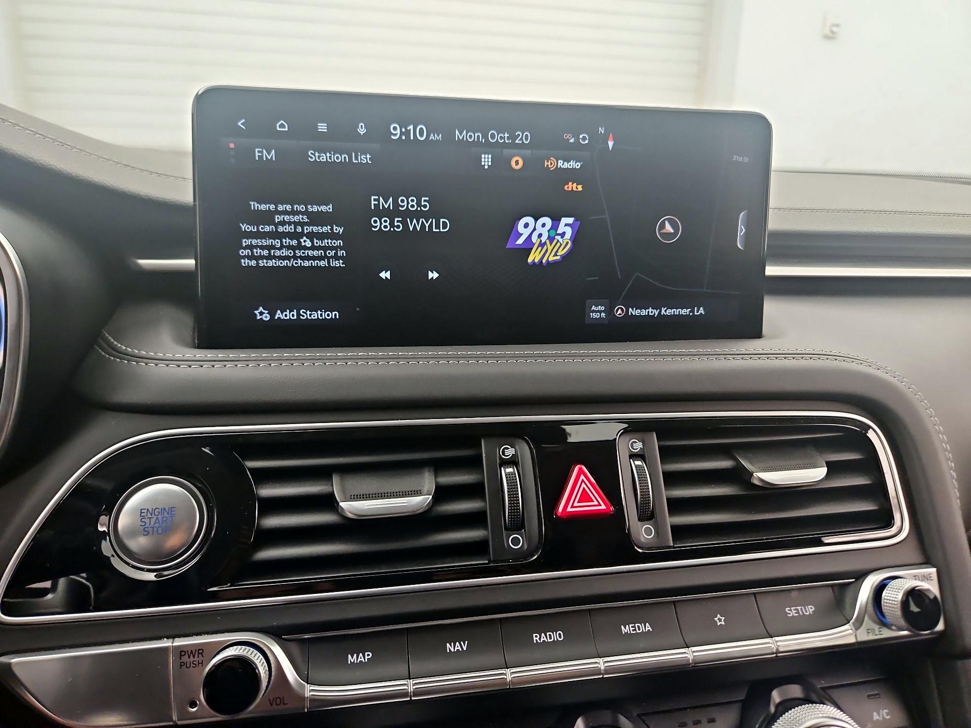 Thumbnail: 2023 Genesis G70 - 15