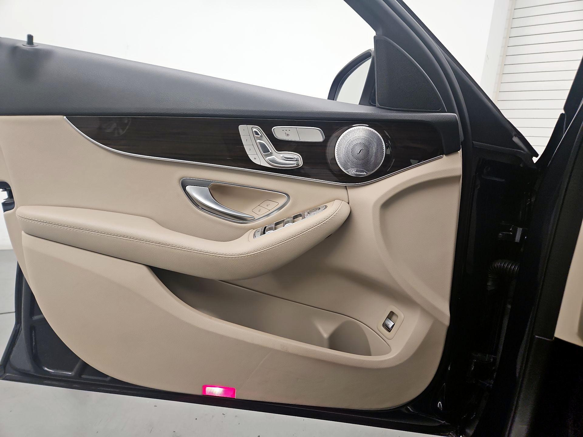 Thumbnail: 2019 Mercedes-Benz C-Class - 12