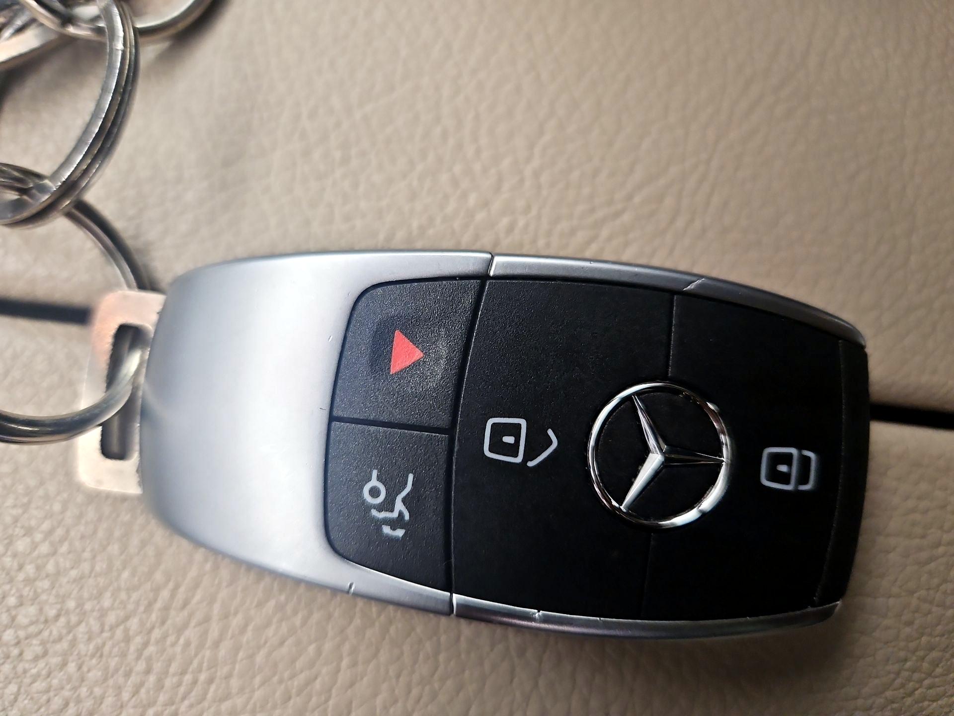 Thumbnail: 2019 Mercedes-Benz C-Class - 20