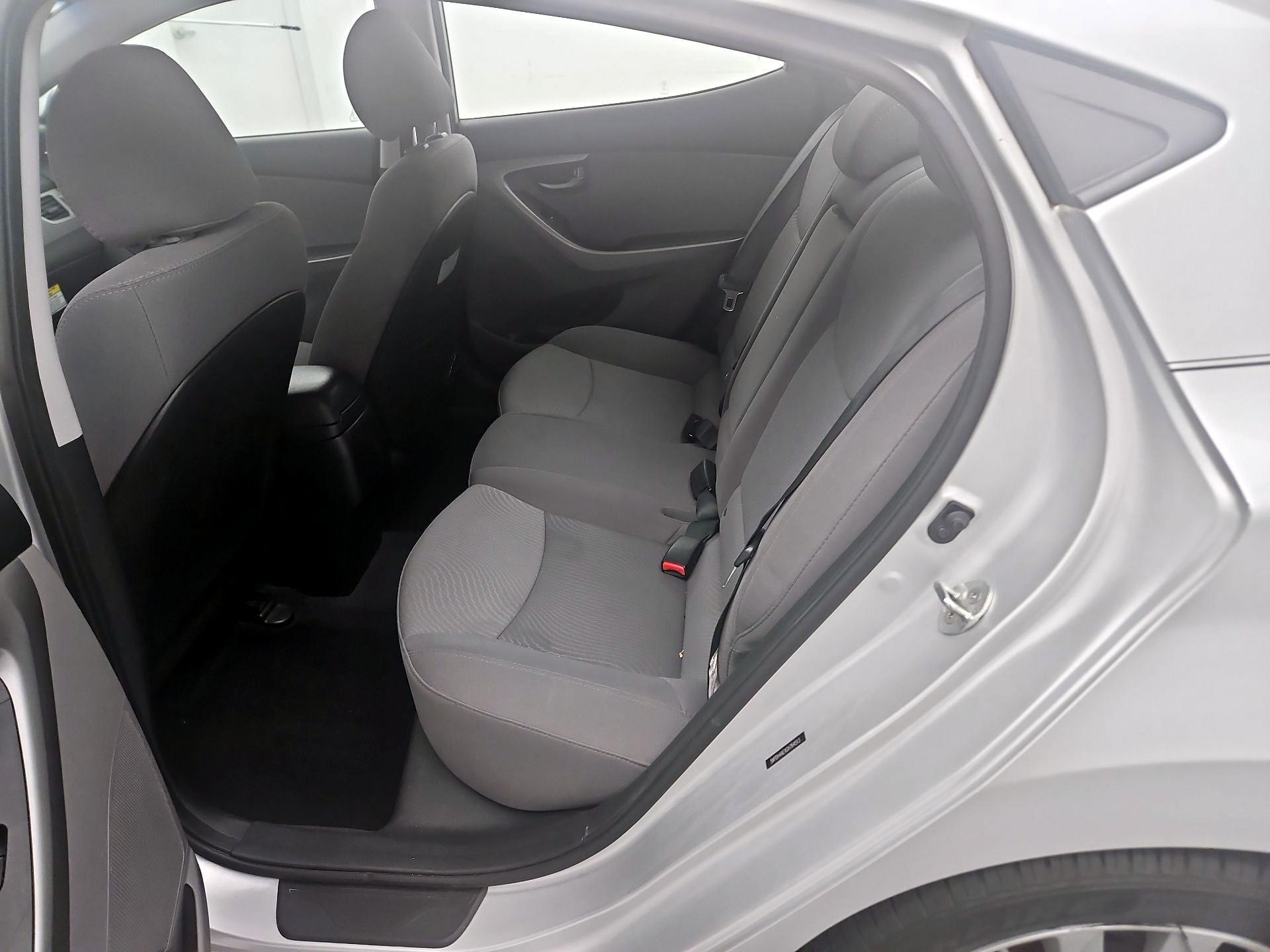 Thumbnail: 2016 Hyundai Elantra - 18