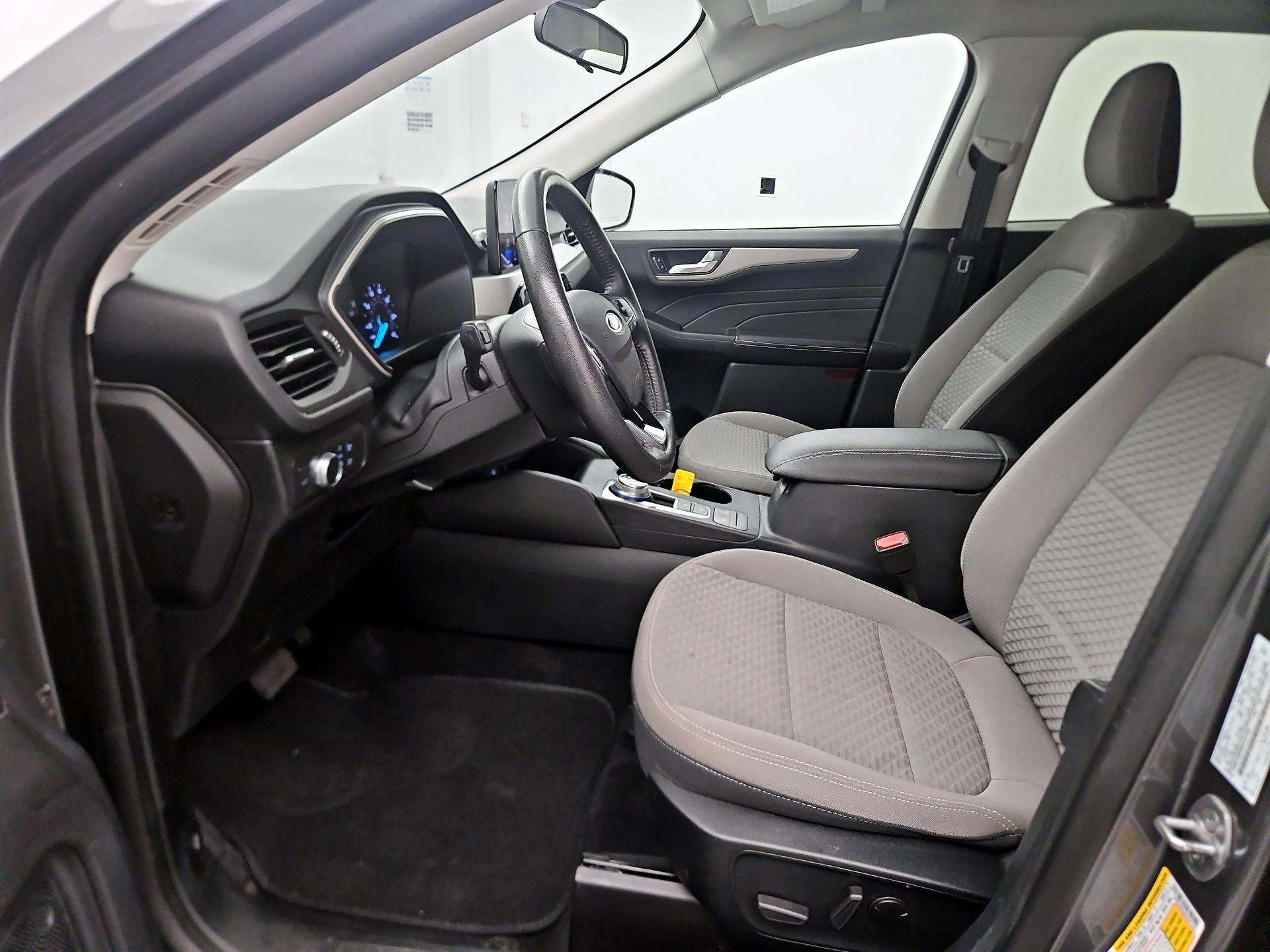 Thumbnail: 2021 Ford Escape - 11