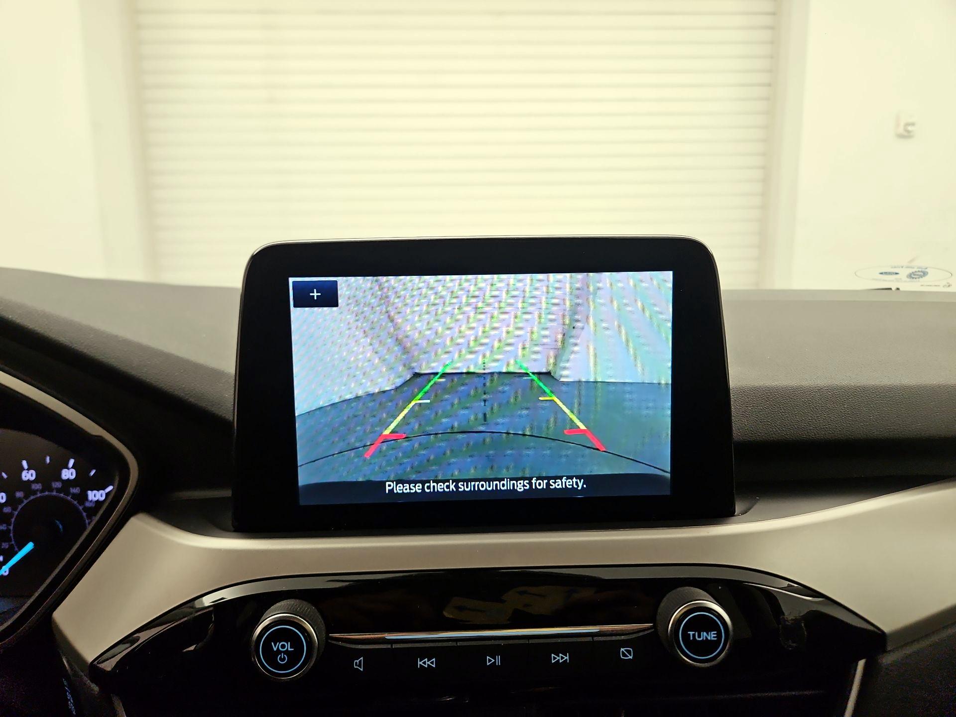 Thumbnail: 2021 Ford Escape - 14