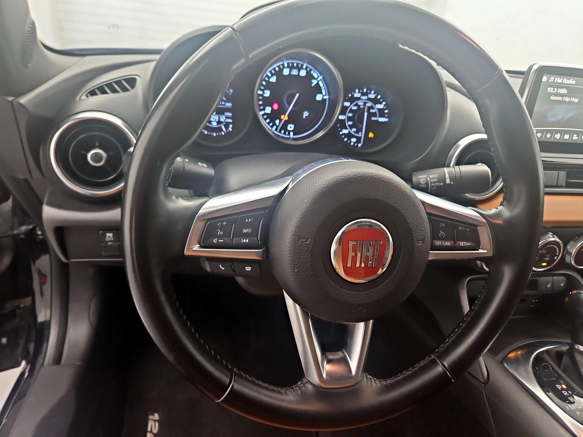 Thumbnail: 2018 Fiat 124 Spider - 10