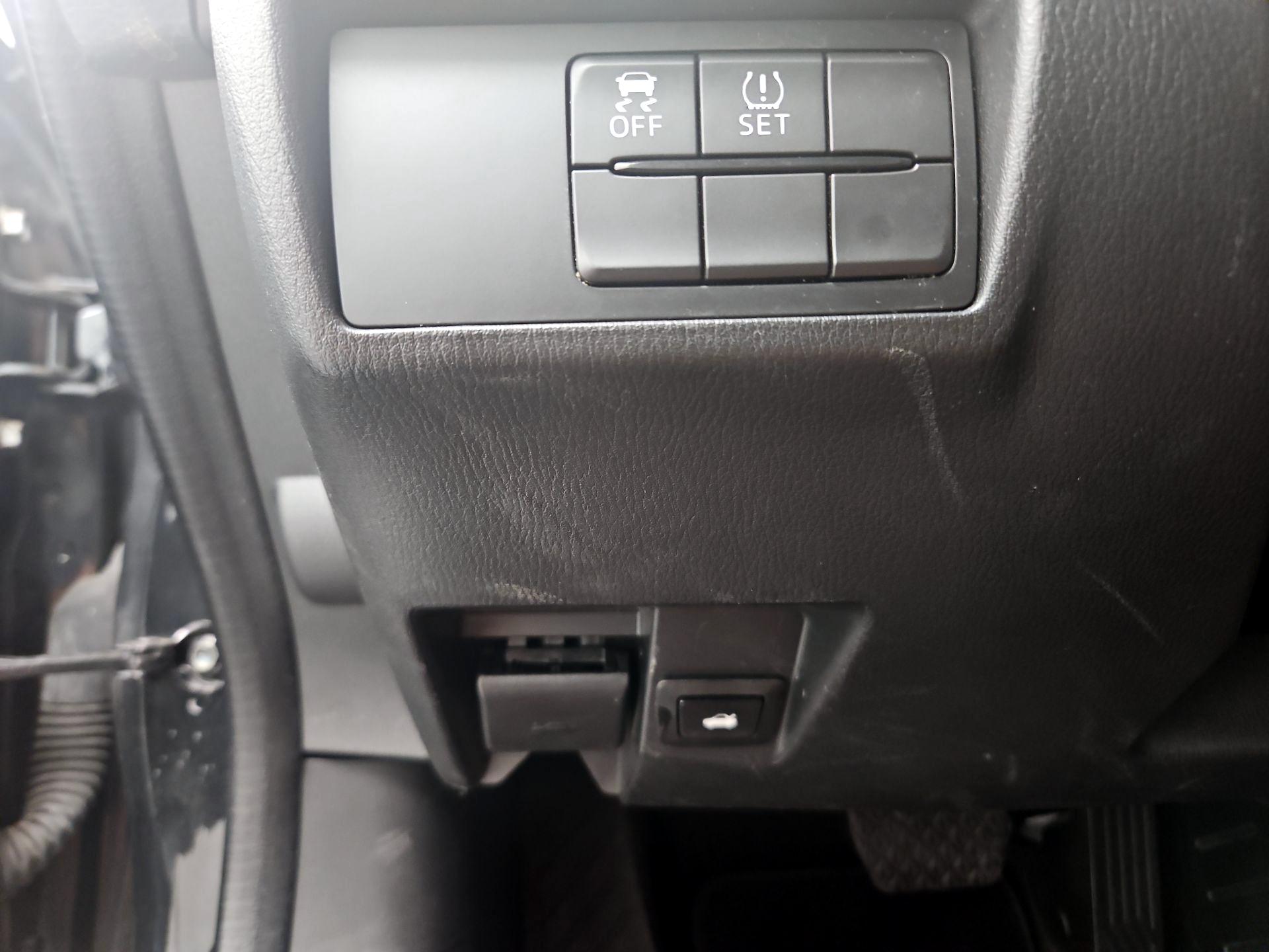 Thumbnail: 2018 Fiat 124 Spider - 13