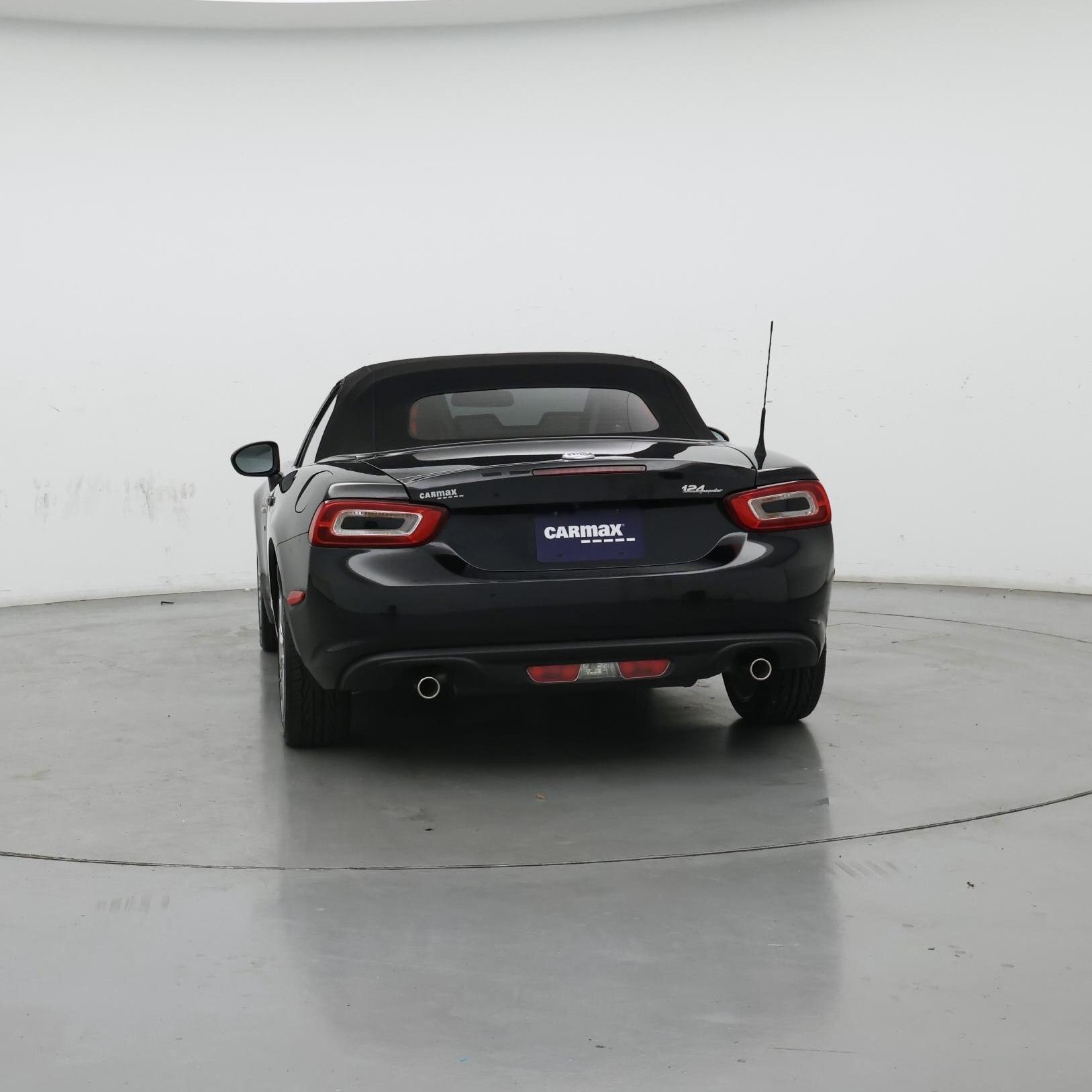 Thumbnail: 2018 Fiat 124 Spider - 6