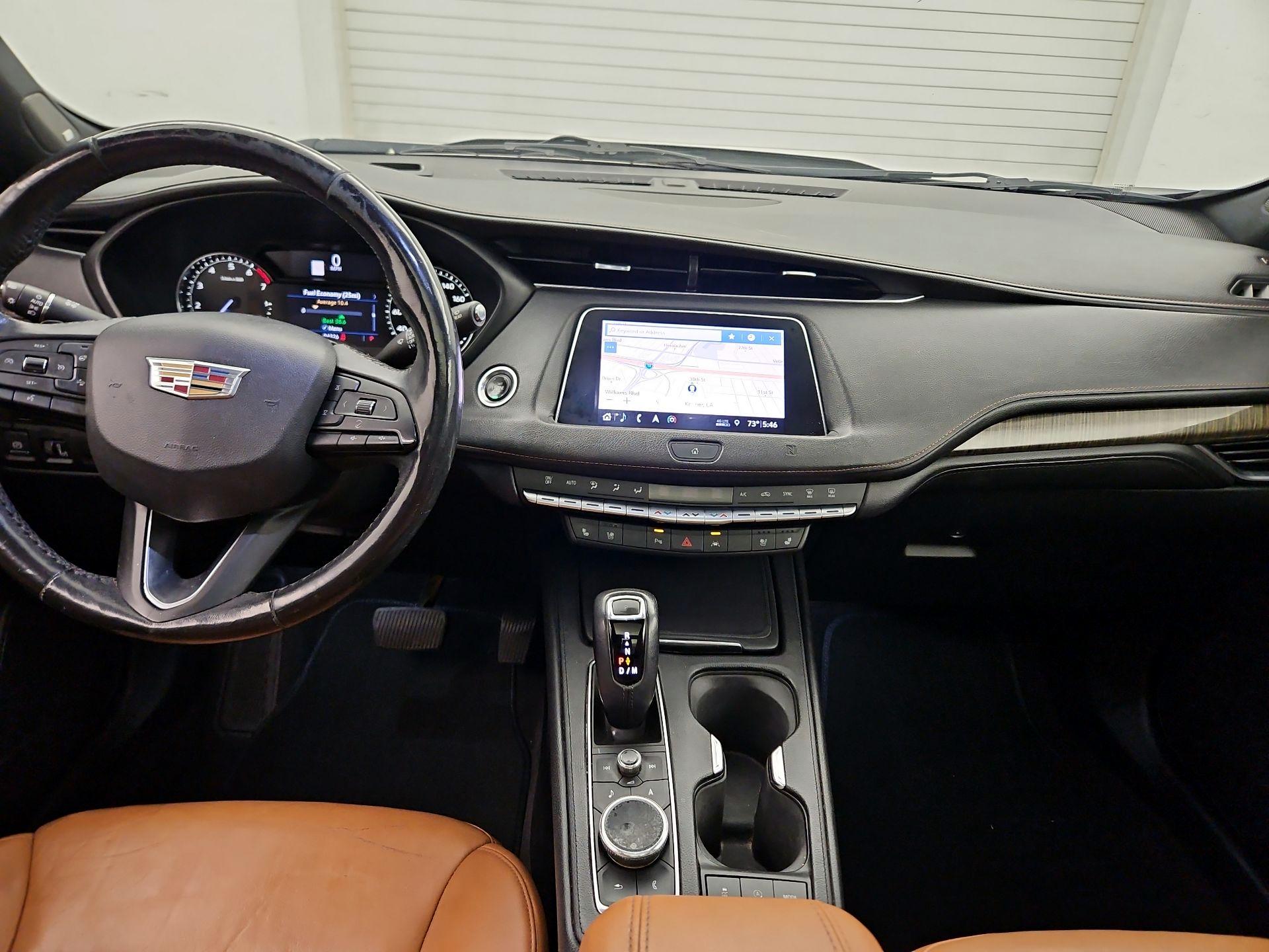 Thumbnail: 2019 Cadillac XT4 - 9