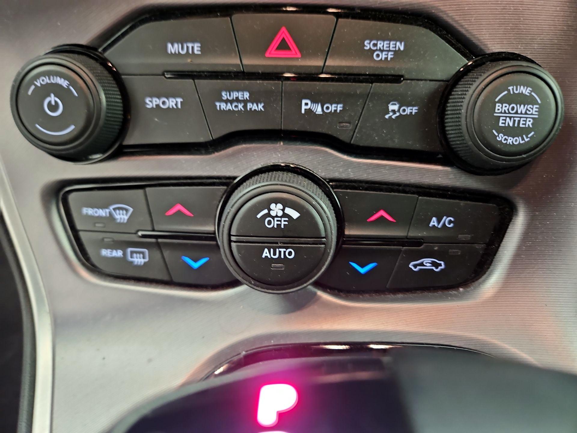 Thumbnail: 2021 Dodge Challenger - 17