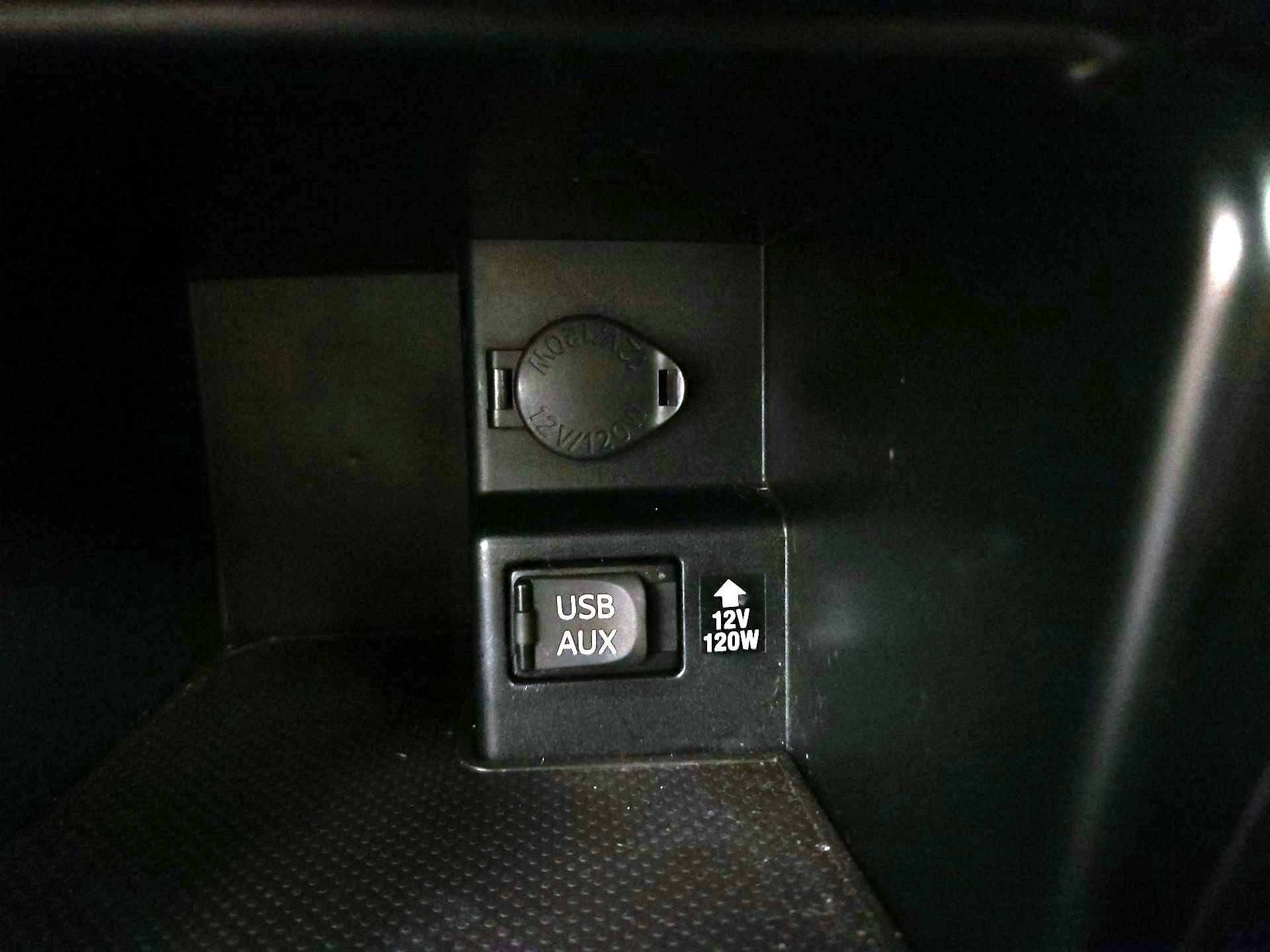 Thumbnail: 2014 Toyota Camry - 17