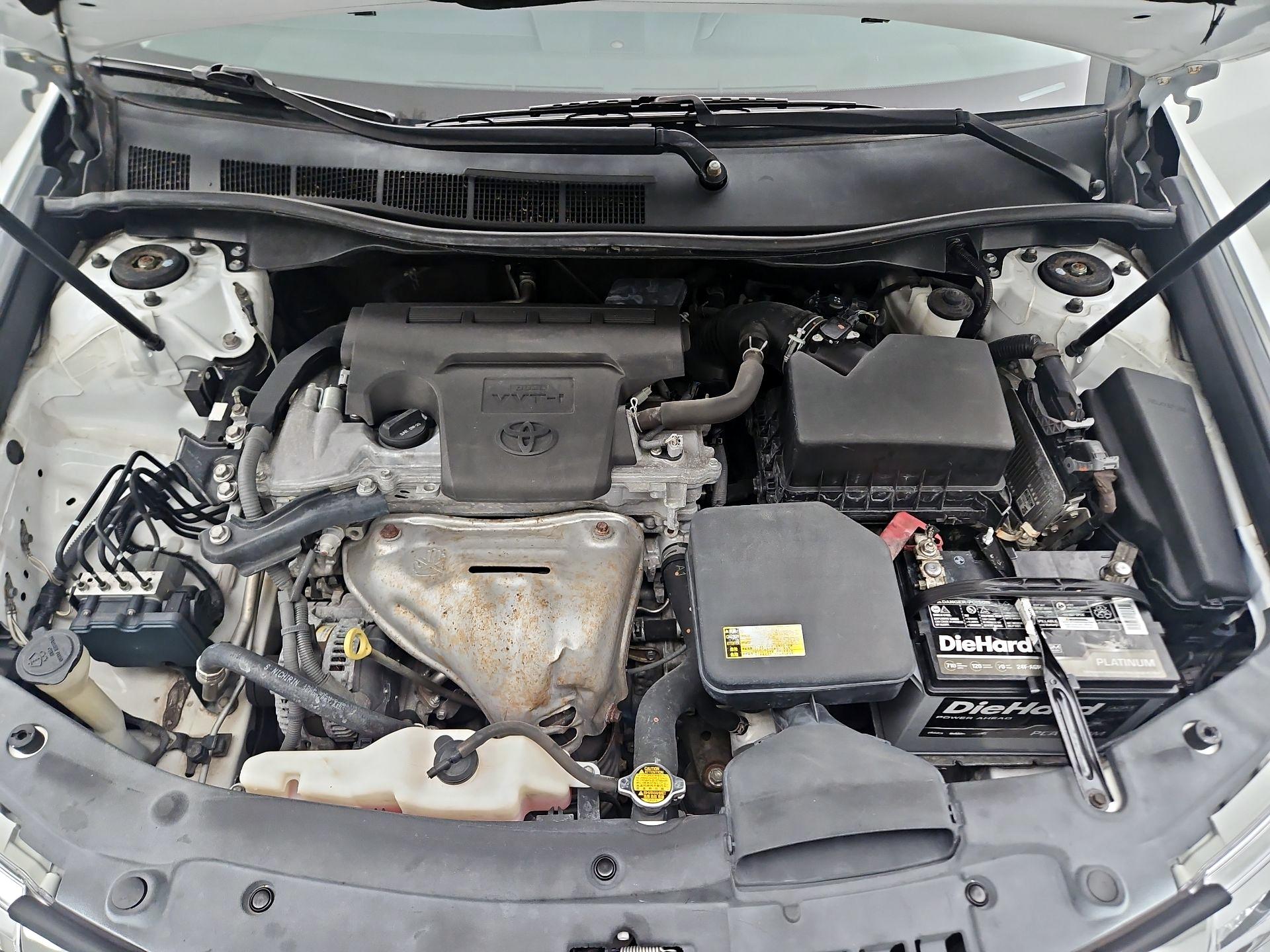 Thumbnail: 2014 Toyota Camry - 20