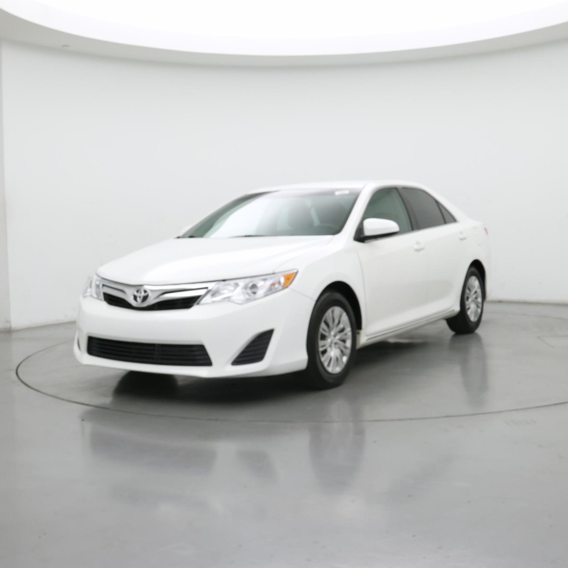 Thumbnail: 2014 Toyota Camry - 4