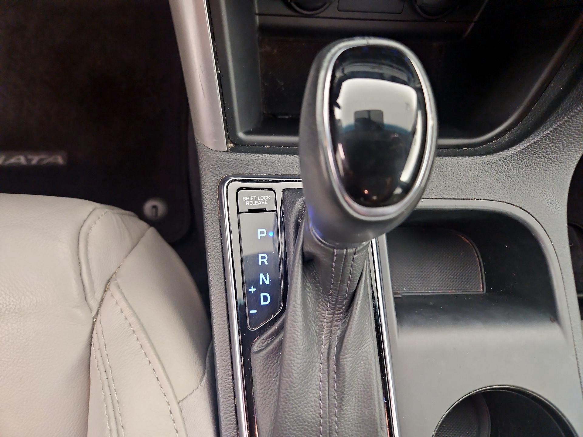 Thumbnail: 2016 Hyundai Sonata - 16