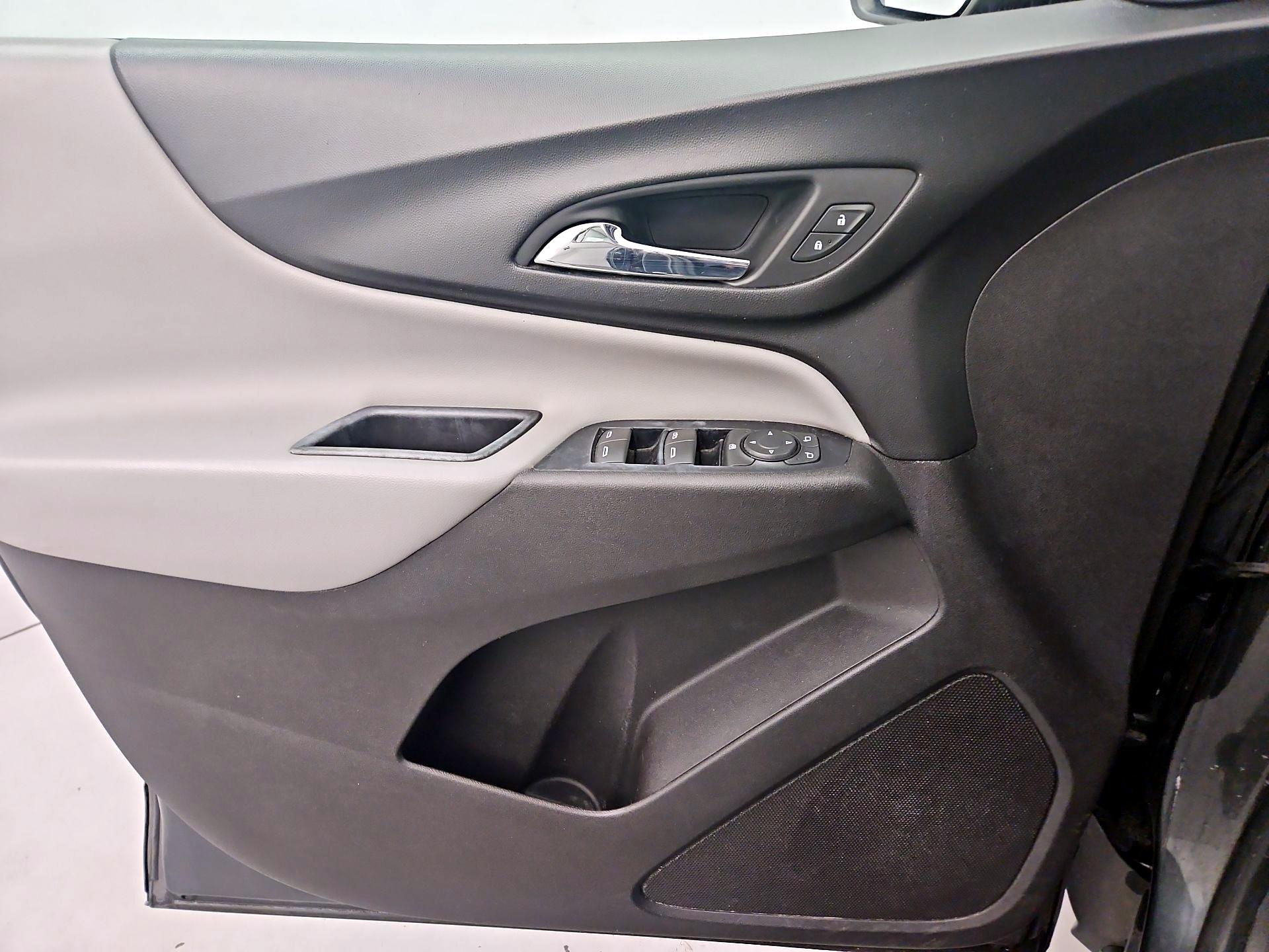 Thumbnail: 2018 Chevrolet Equinox - 12