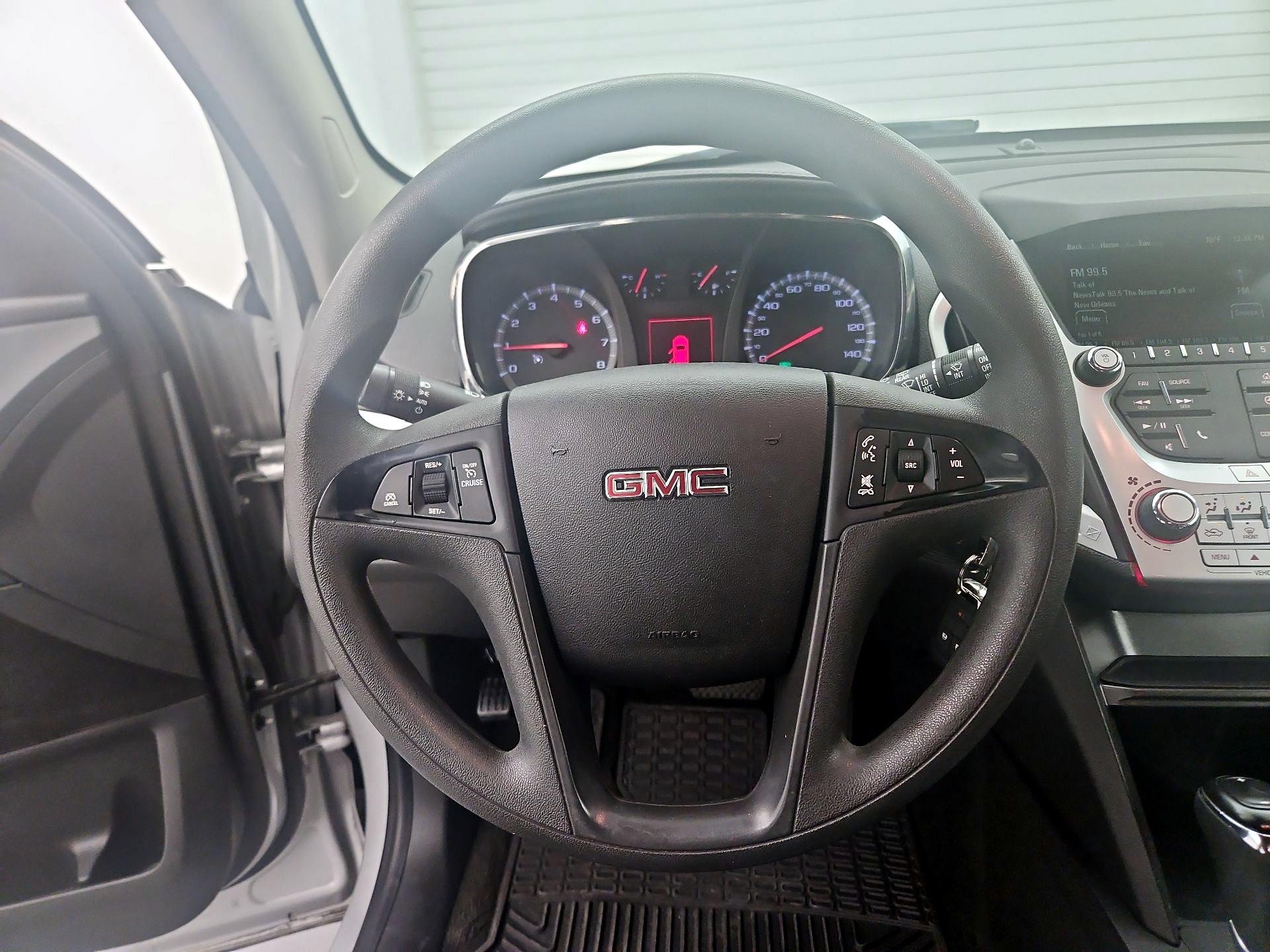 Thumbnail: 2017 GMC Terrain - 10