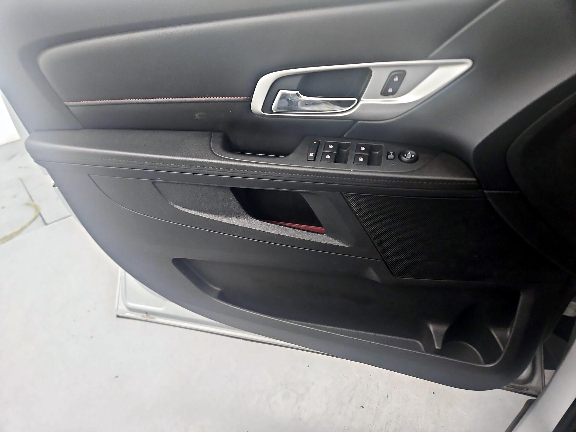 Thumbnail: 2017 GMC Terrain - 12