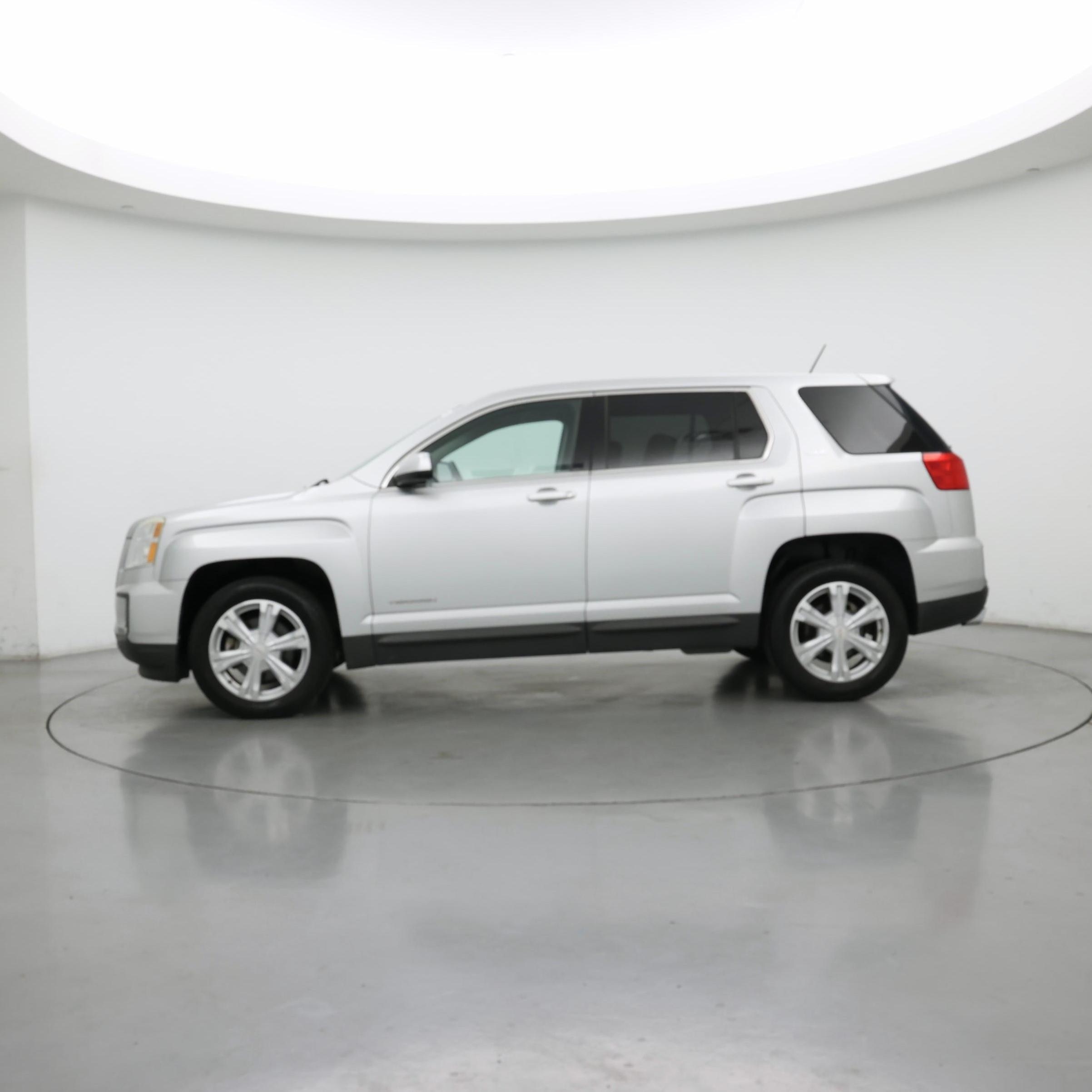 Thumbnail: 2017 GMC Terrain - 3