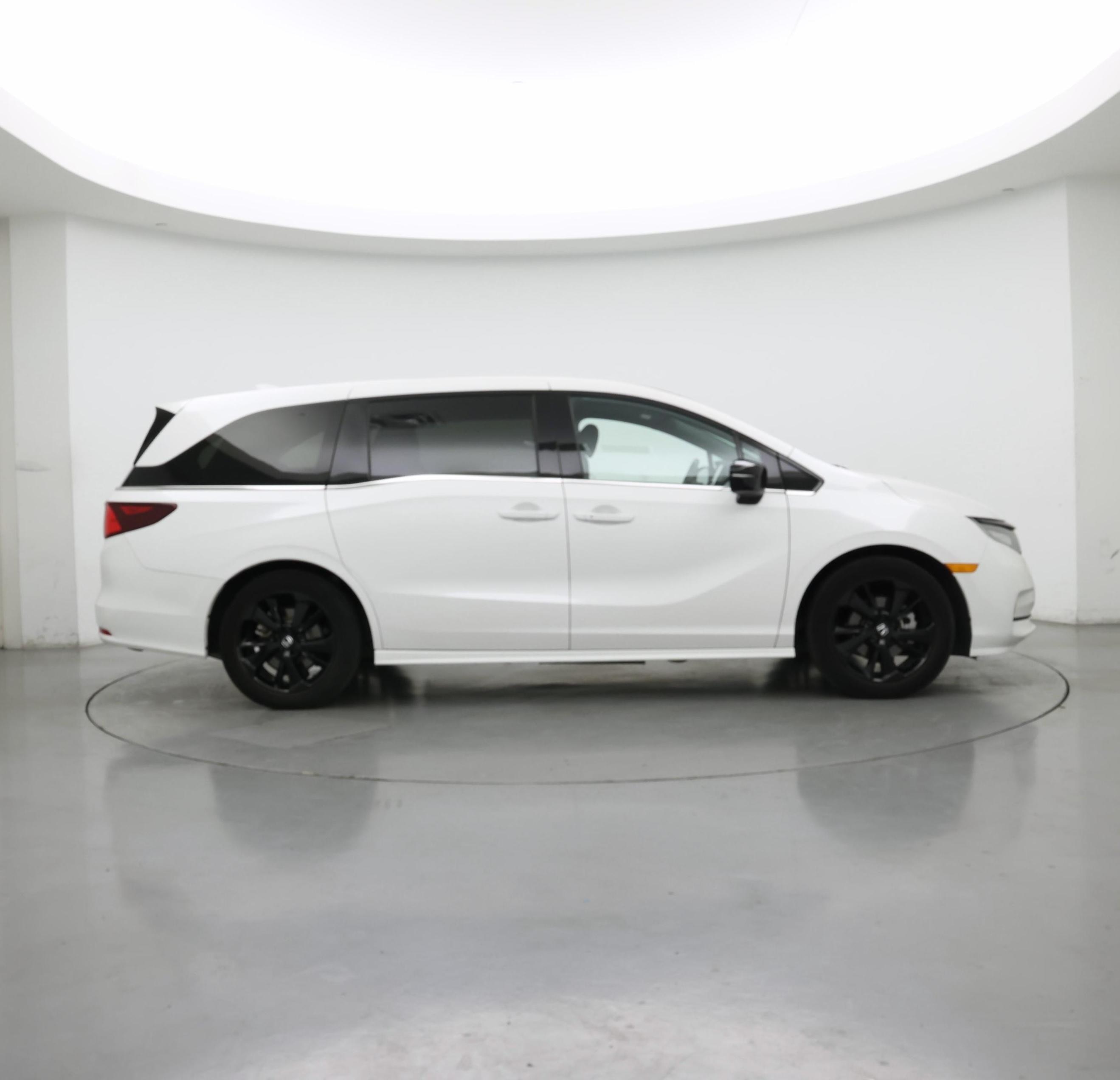 Thumbnail: 2024 Honda Odyssey - 7