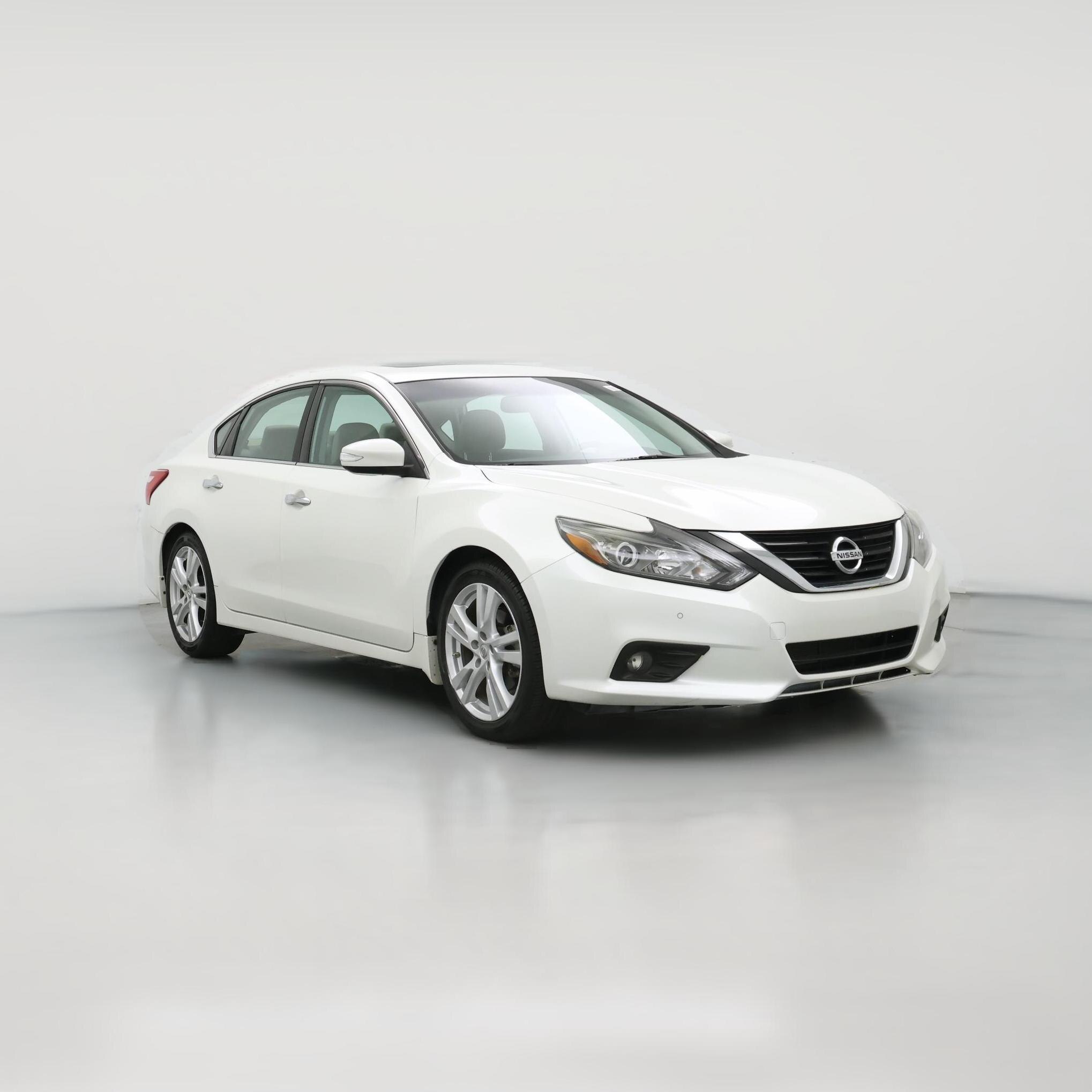Thumbnail: 2017 Nissan Altima - 1
