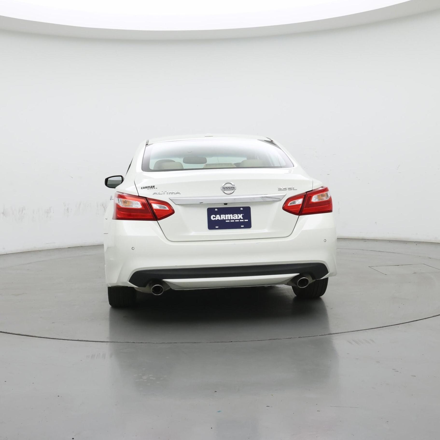 Thumbnail: 2017 Nissan Altima - 6