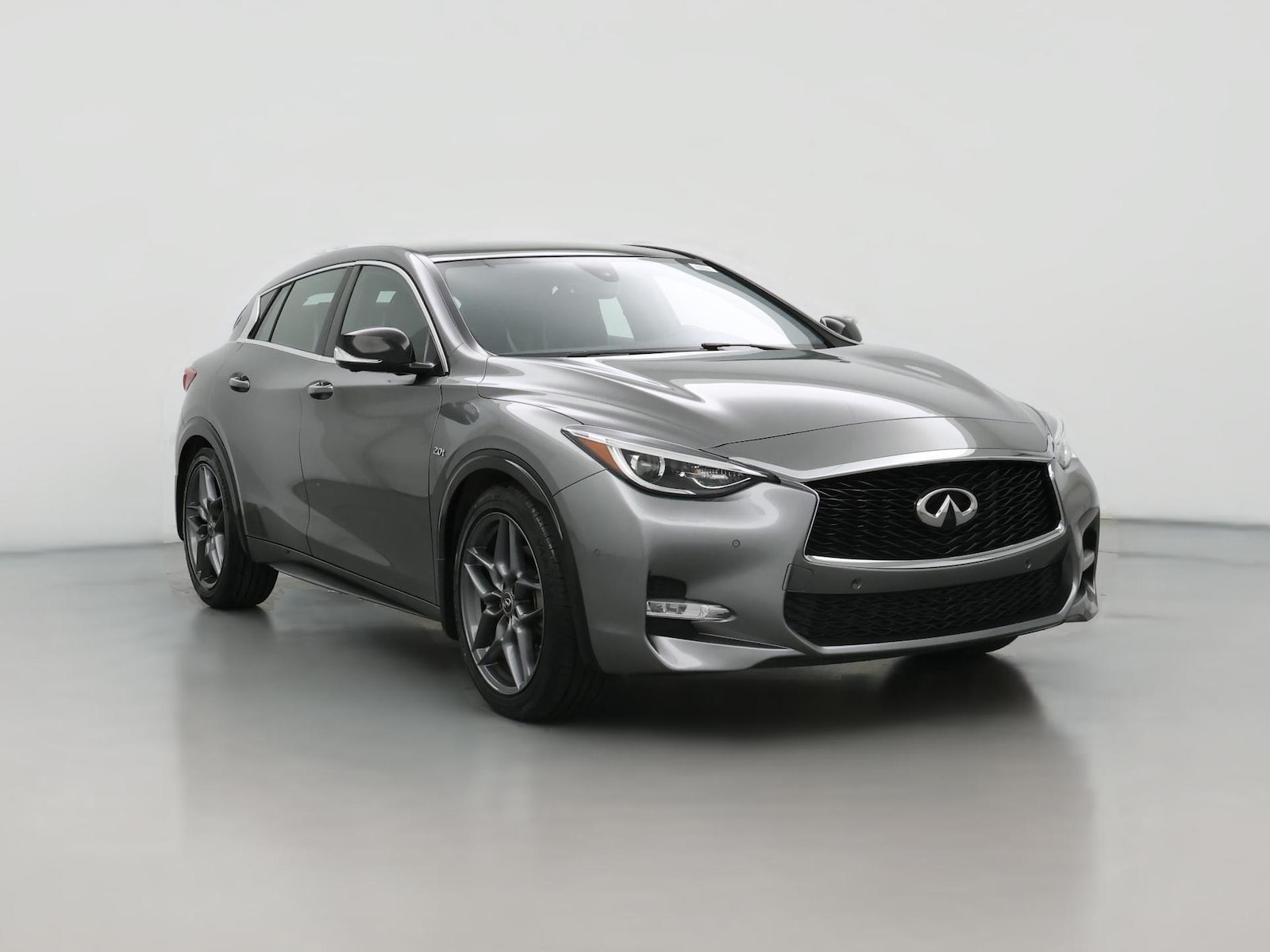 2017 INFINITI QX30 Sport