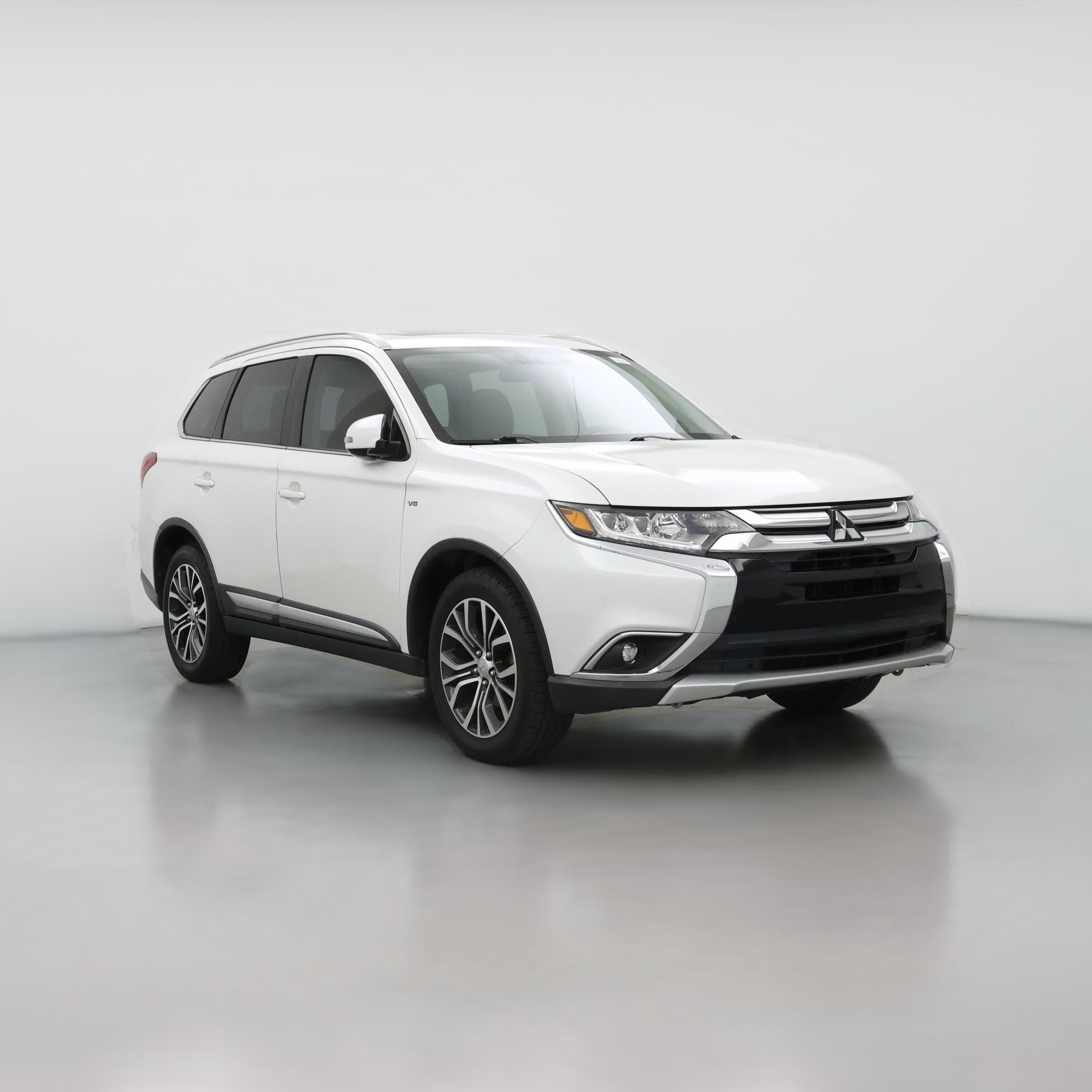 Thumbnail: 2017 Mitsubishi Outlander - 1