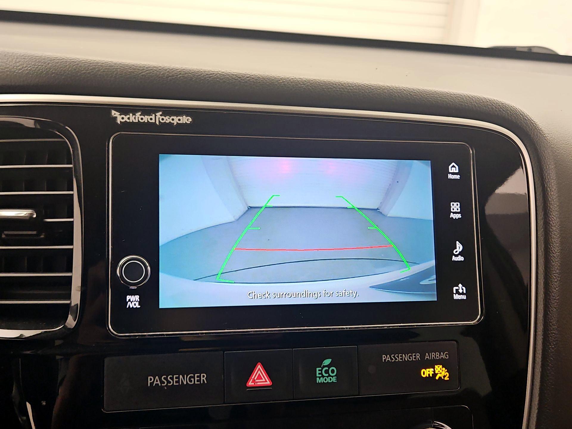 Thumbnail: 2017 Mitsubishi Outlander - 14