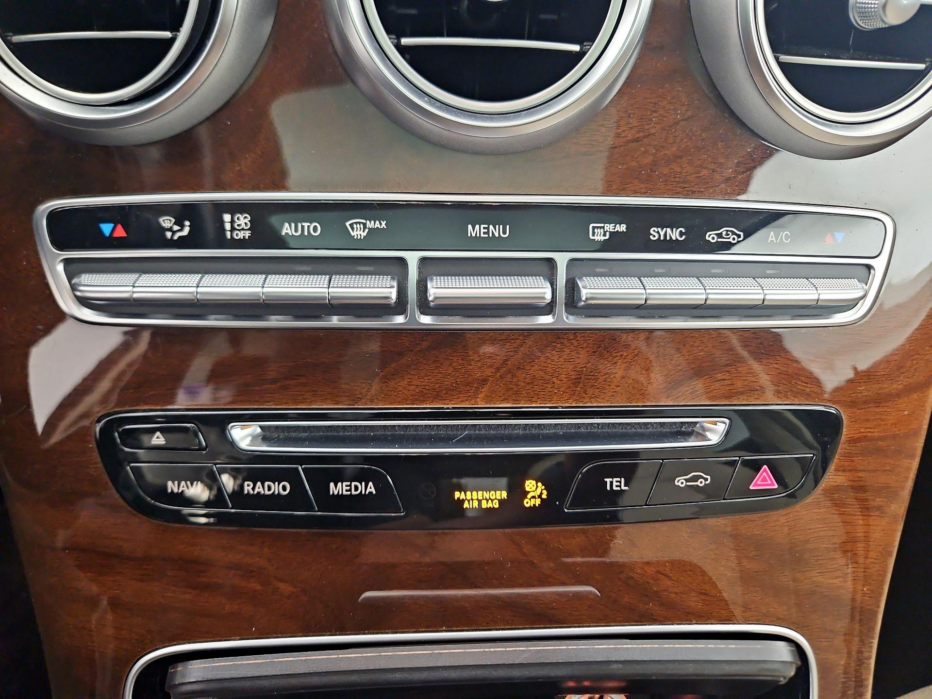 Thumbnail: 2018 Mercedes-Benz GLC - 16