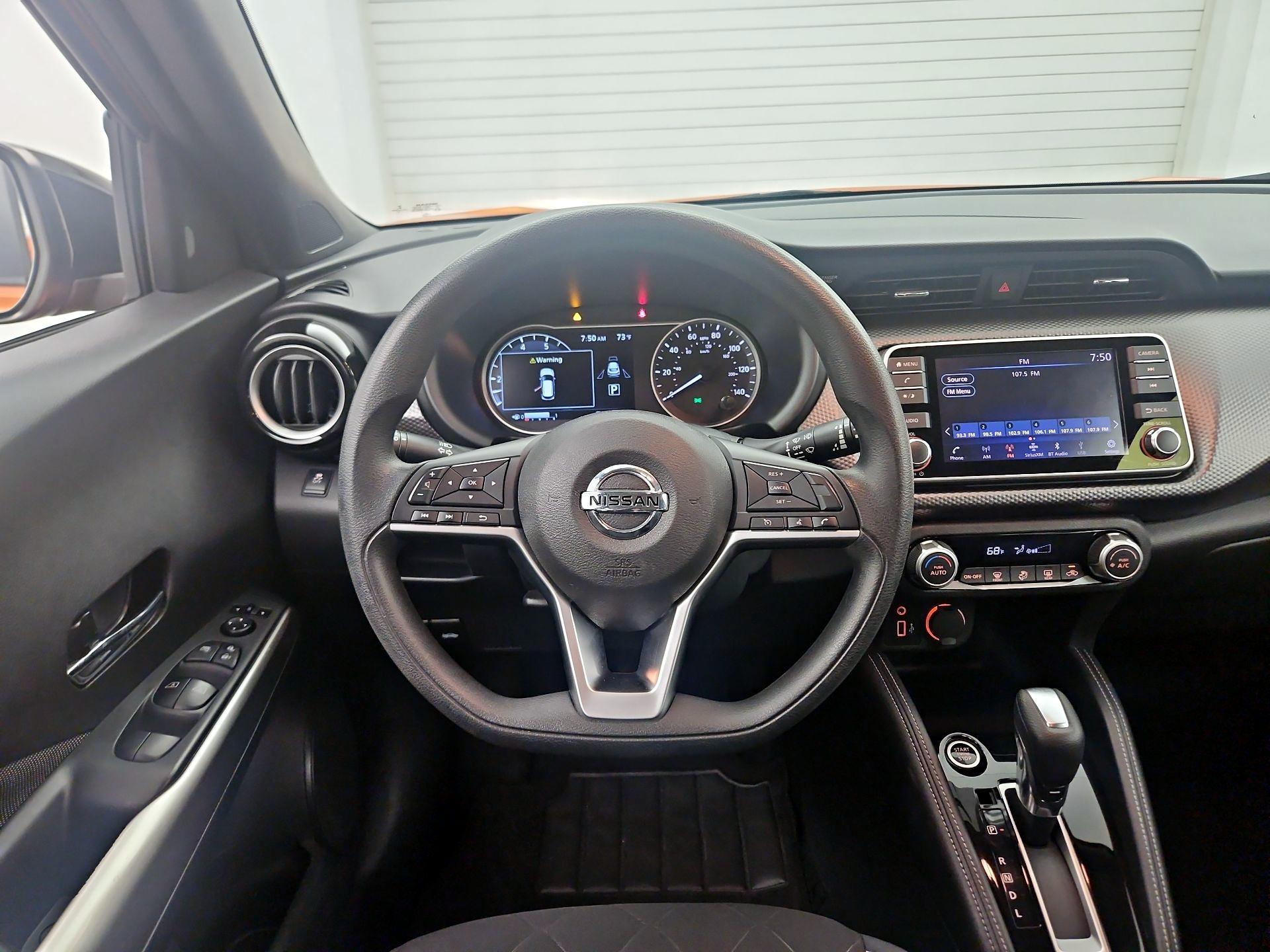 Thumbnail: 2018 Nissan Kicks - 10