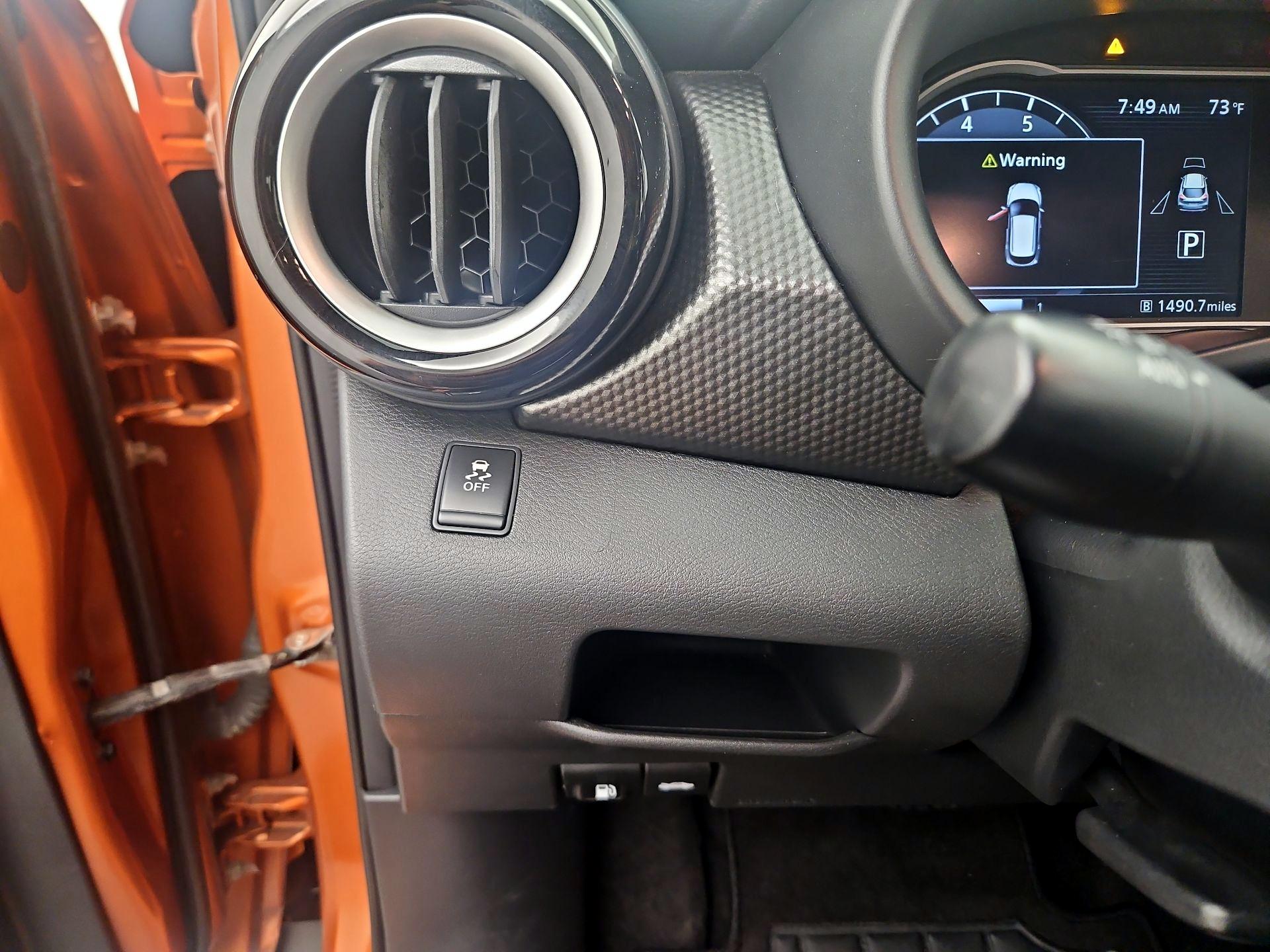 Thumbnail: 2018 Nissan Kicks - 13