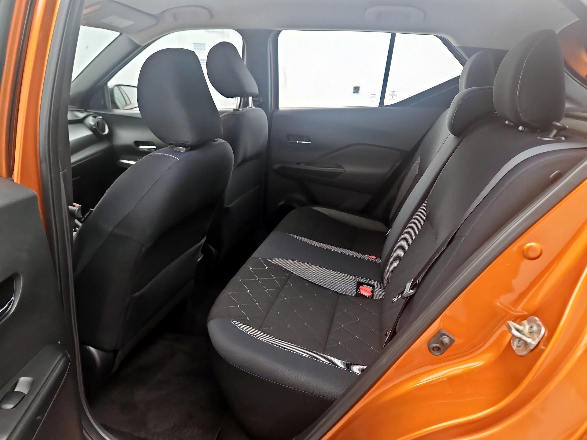 Thumbnail: 2018 Nissan Kicks - 19