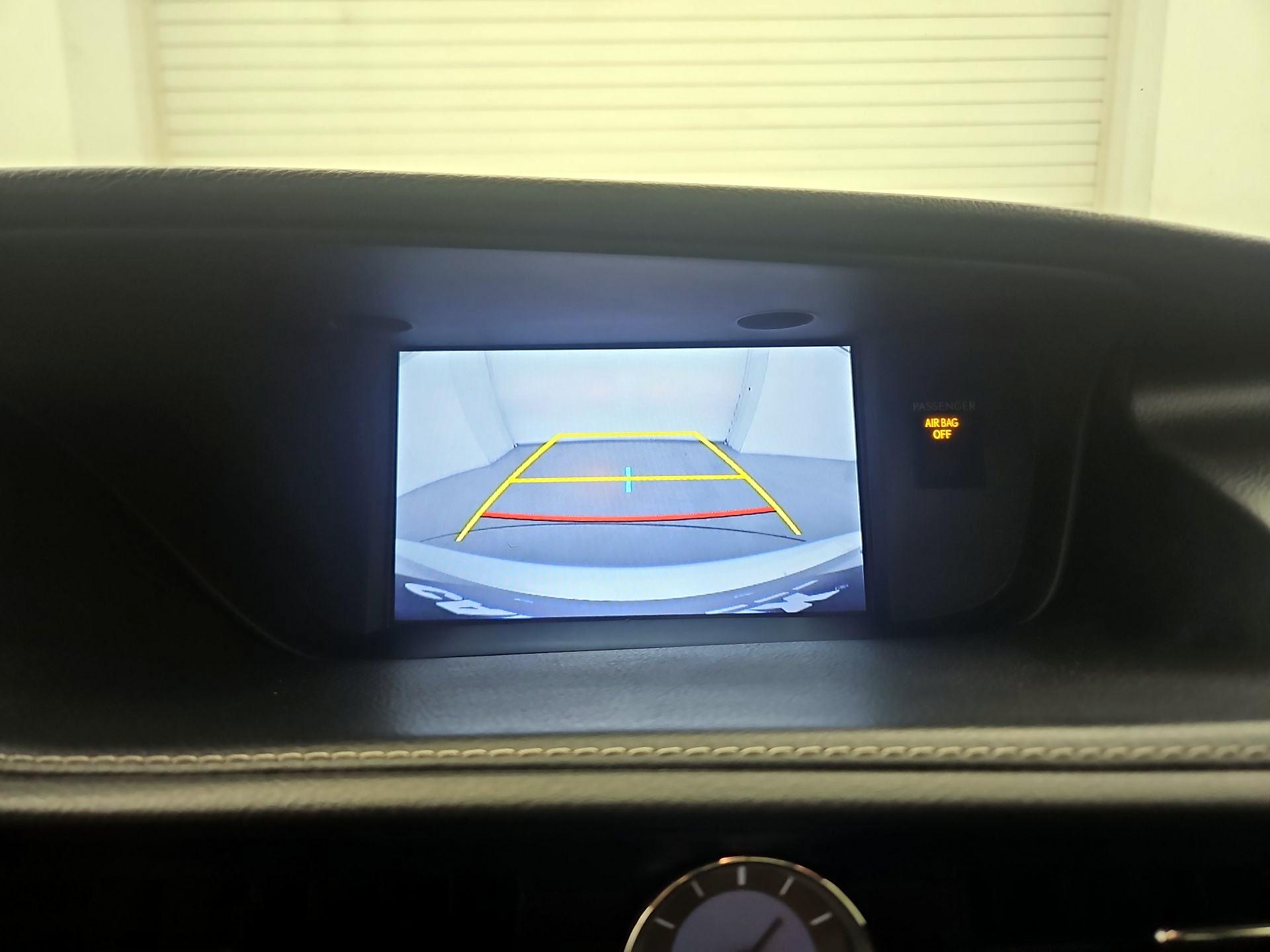 Thumbnail: 2015 Lexus ES - 14