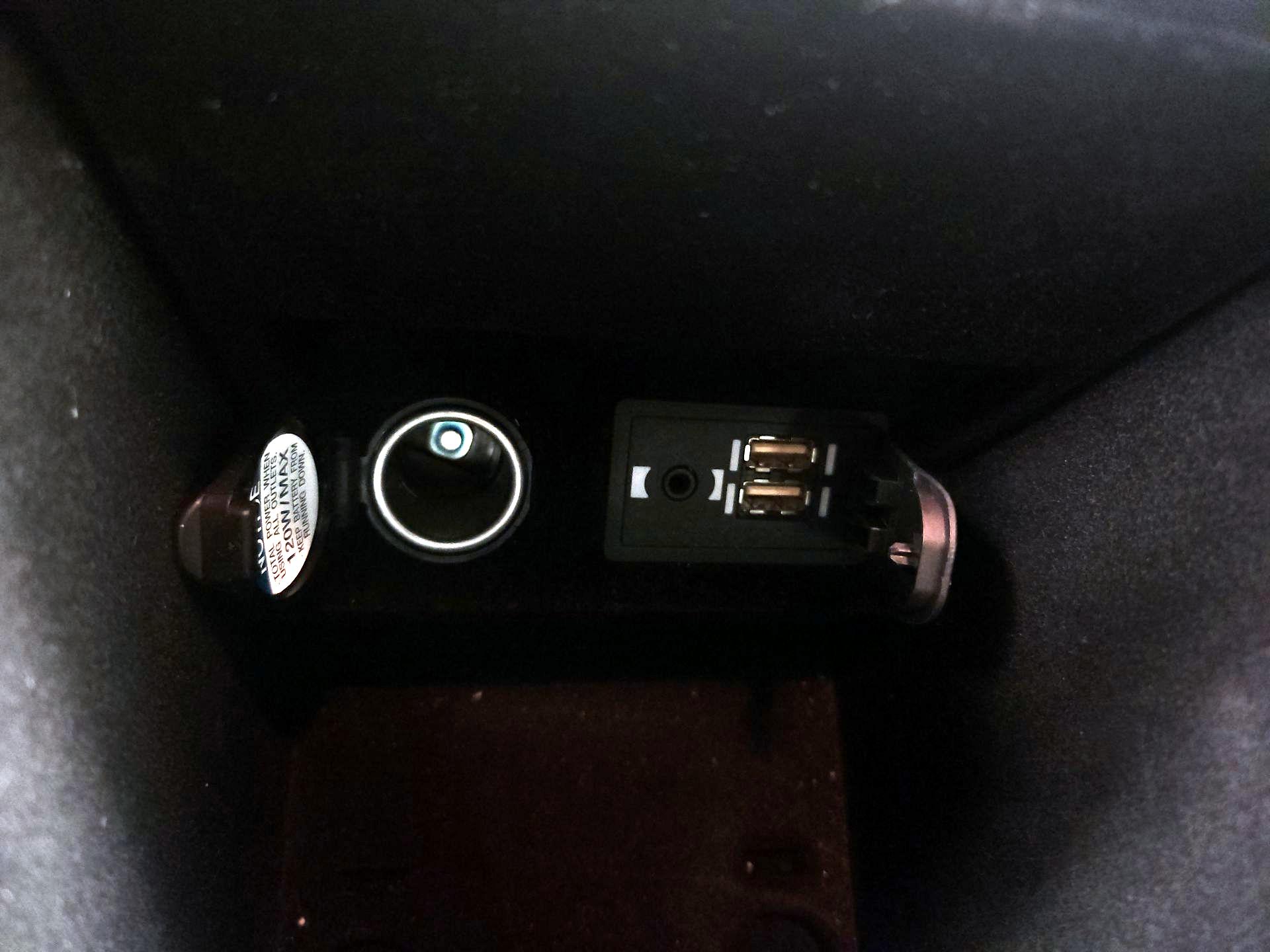 Thumbnail: 2015 Lexus ES - 18