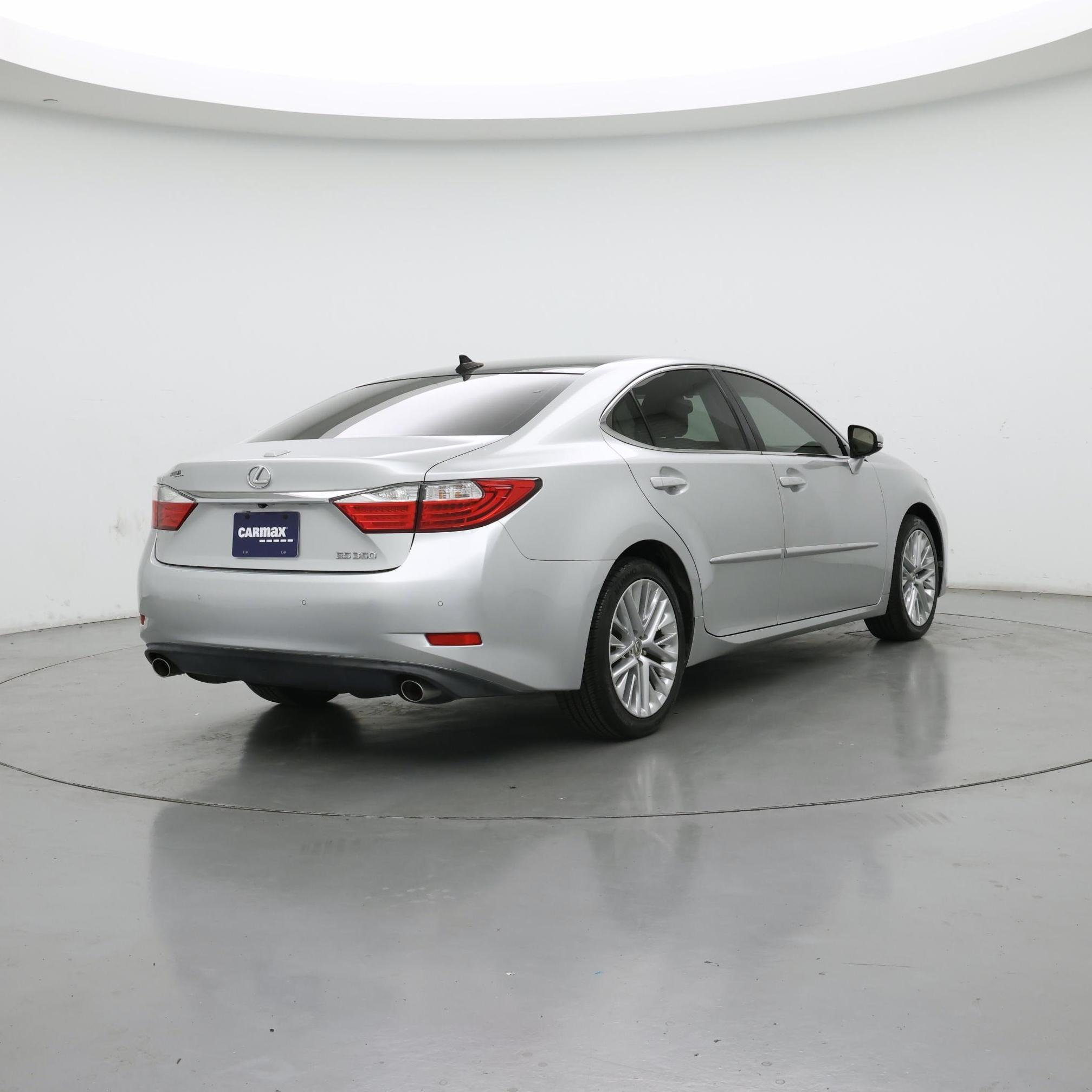 Thumbnail: 2015 Lexus ES - 8