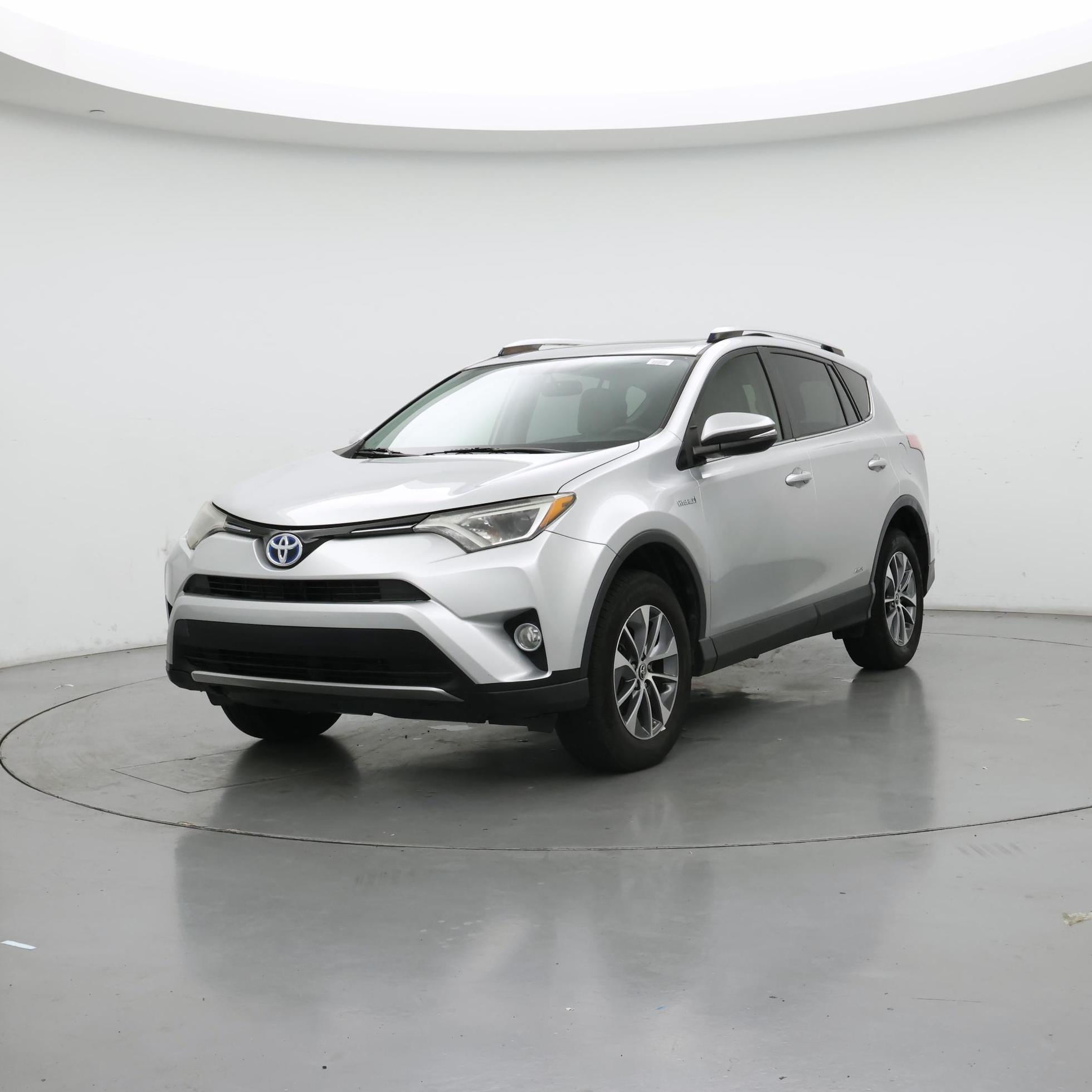 Thumbnail: 2016 Toyota RAV4 - 4