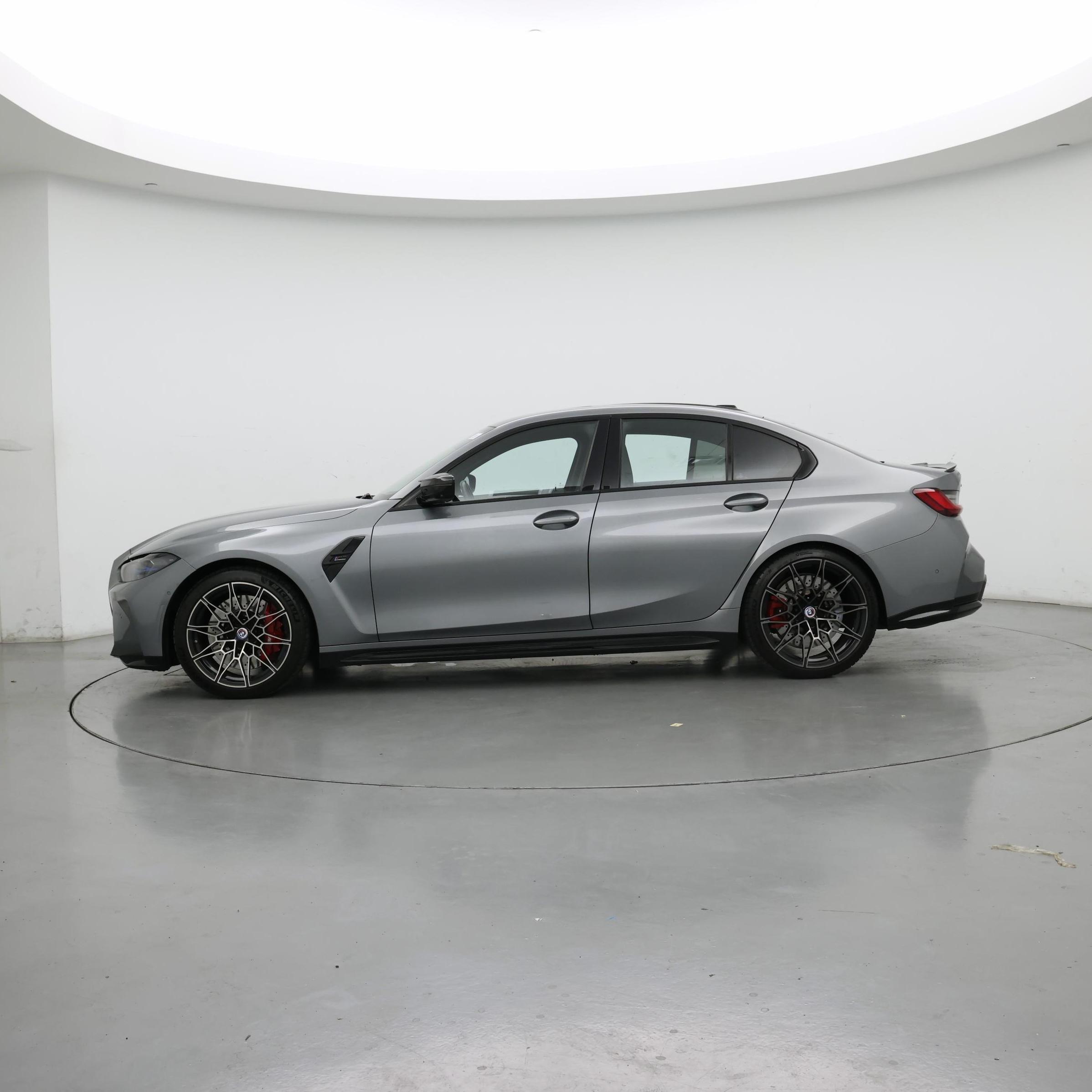 Thumbnail: 2023 BMW M3 - 3