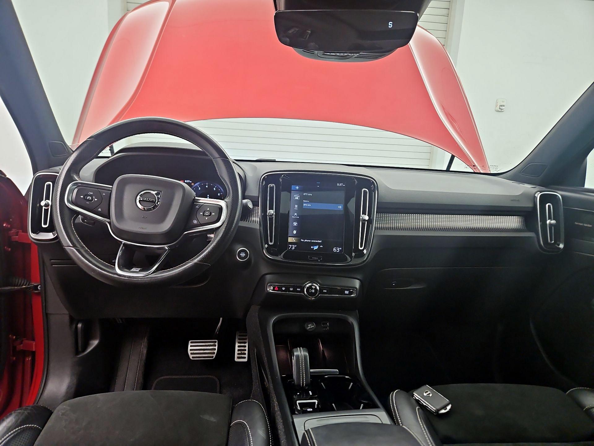 Thumbnail: 2020 Volvo XC40 - 9